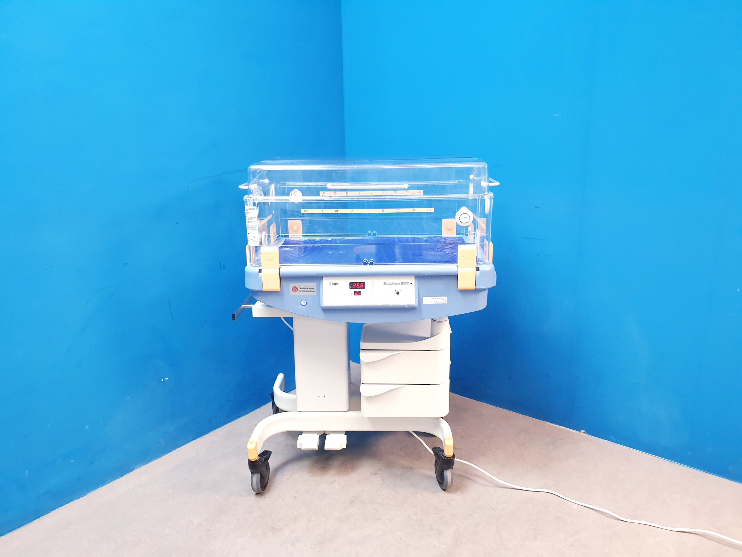 Dräger Draeger Babytherm 8000 Brutkasten Wärmebettchen, Überwachungseinheit