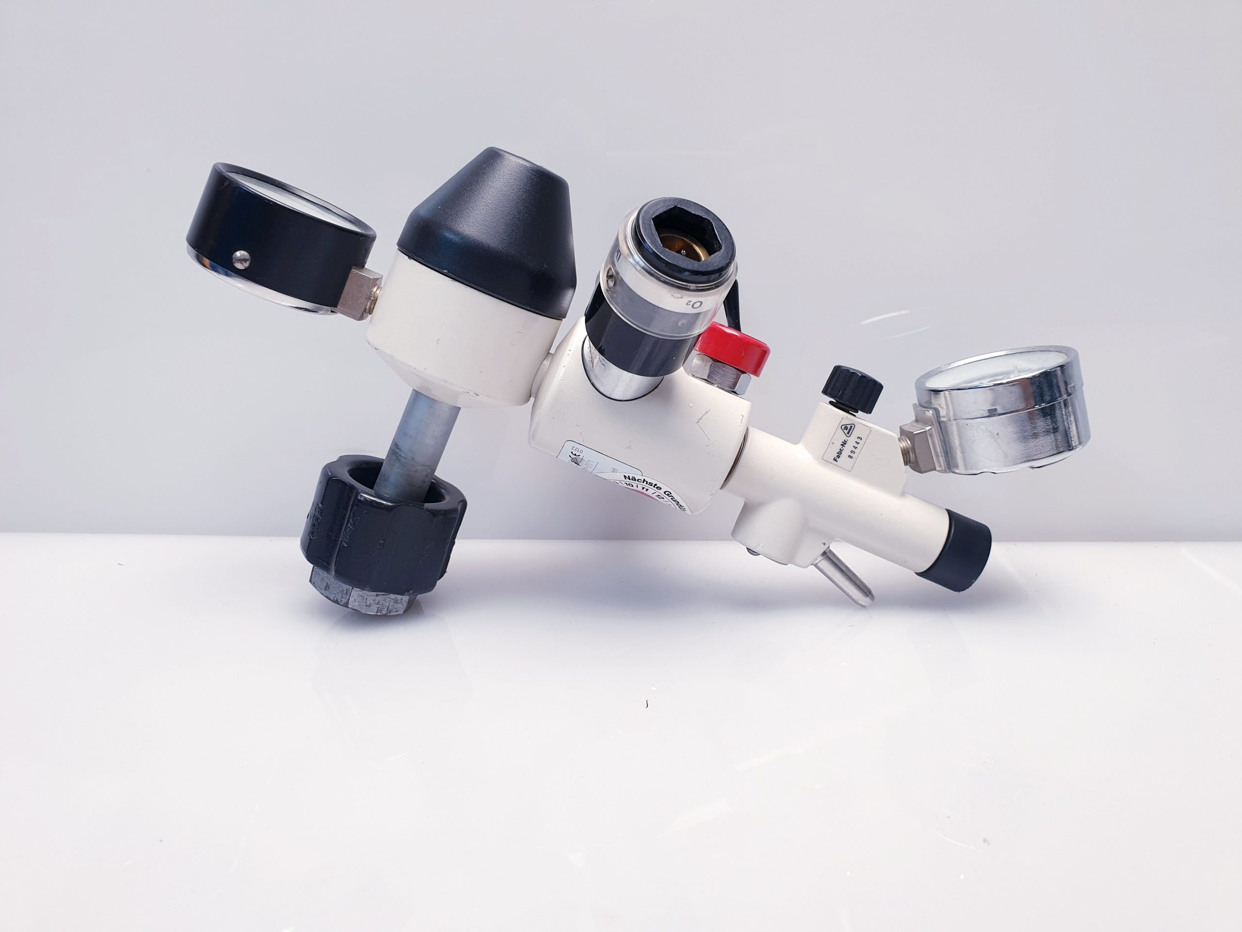 Draeger – Dräger 2M86210 Druckminderer Verteiler 2x Anschlüsse + 2x Brometer