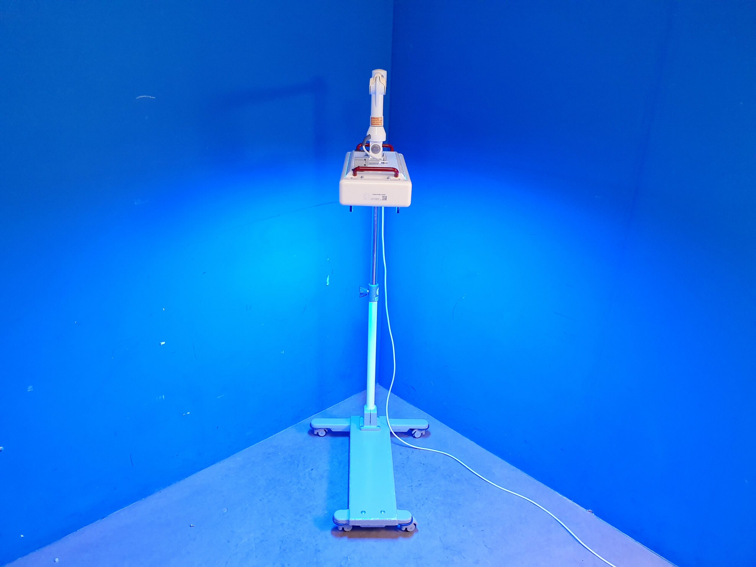 Weyer Bili Compact Phototherapielampe für Neugeborene – Fahrbar