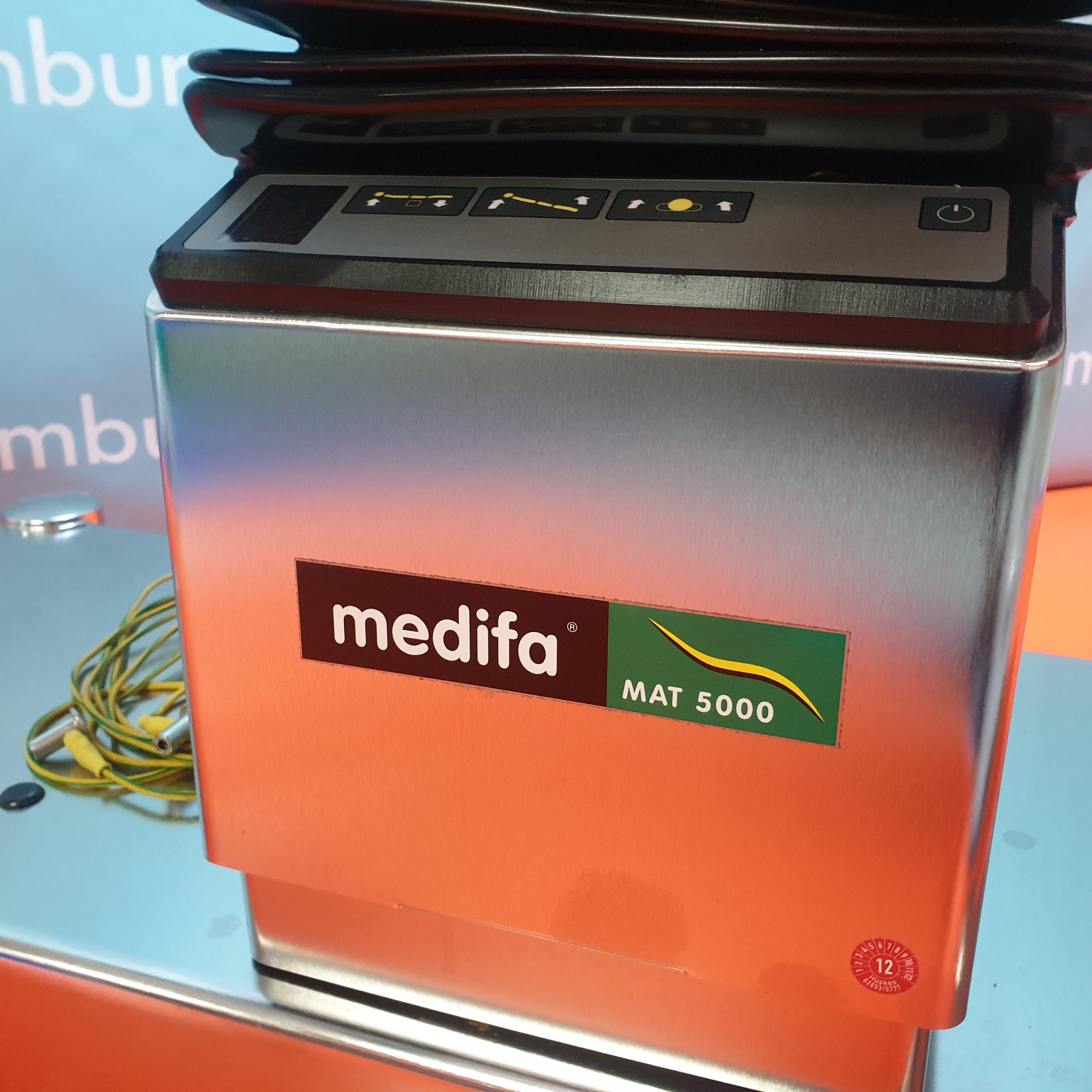 Medifa MAT 5000 Mobiler OP-Tisch , elektrisch mit Zubehör