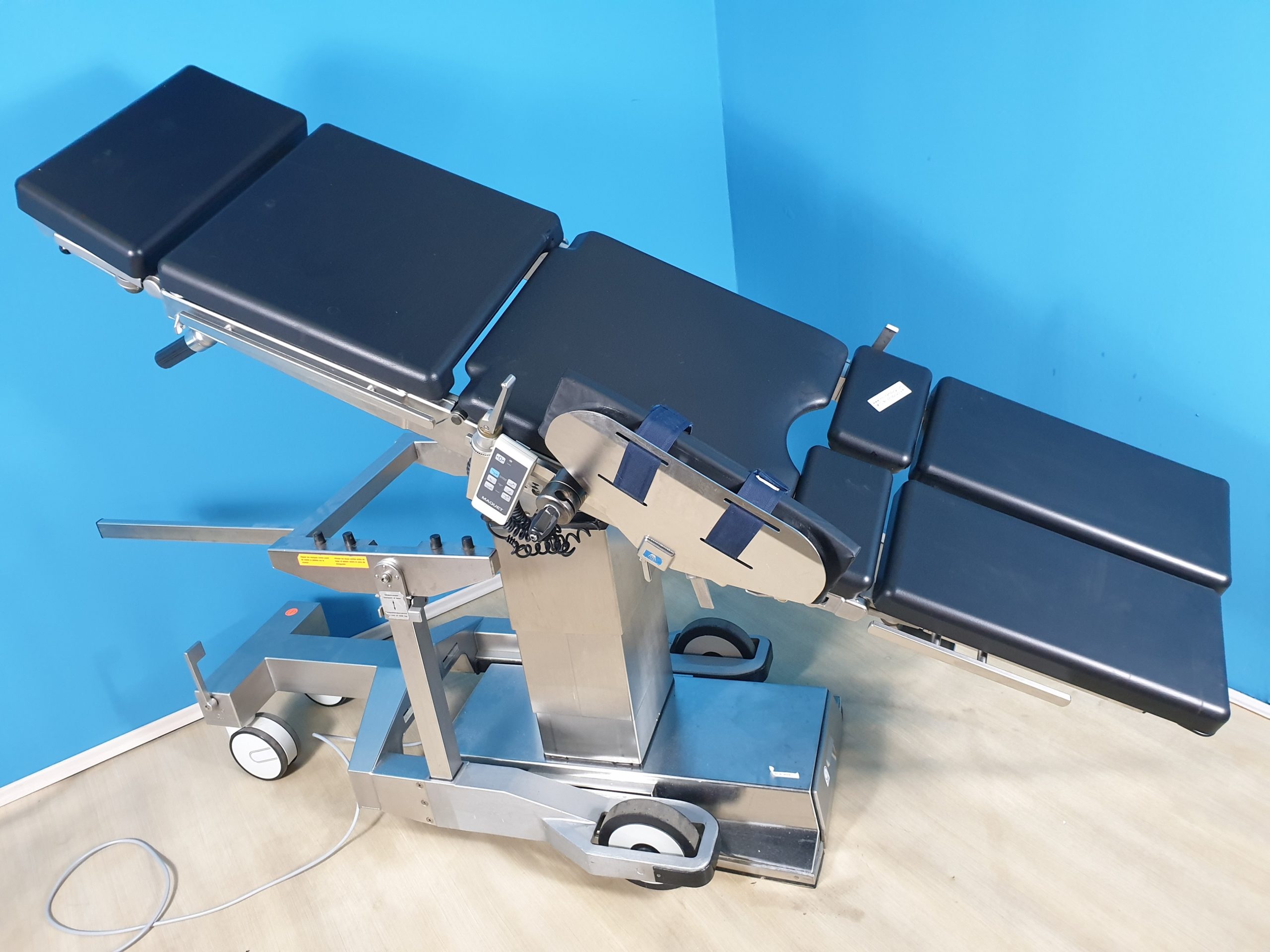 Maquet 1140 OP Tisch mit 1140.01K0 Hubsäule und Fernbedienung