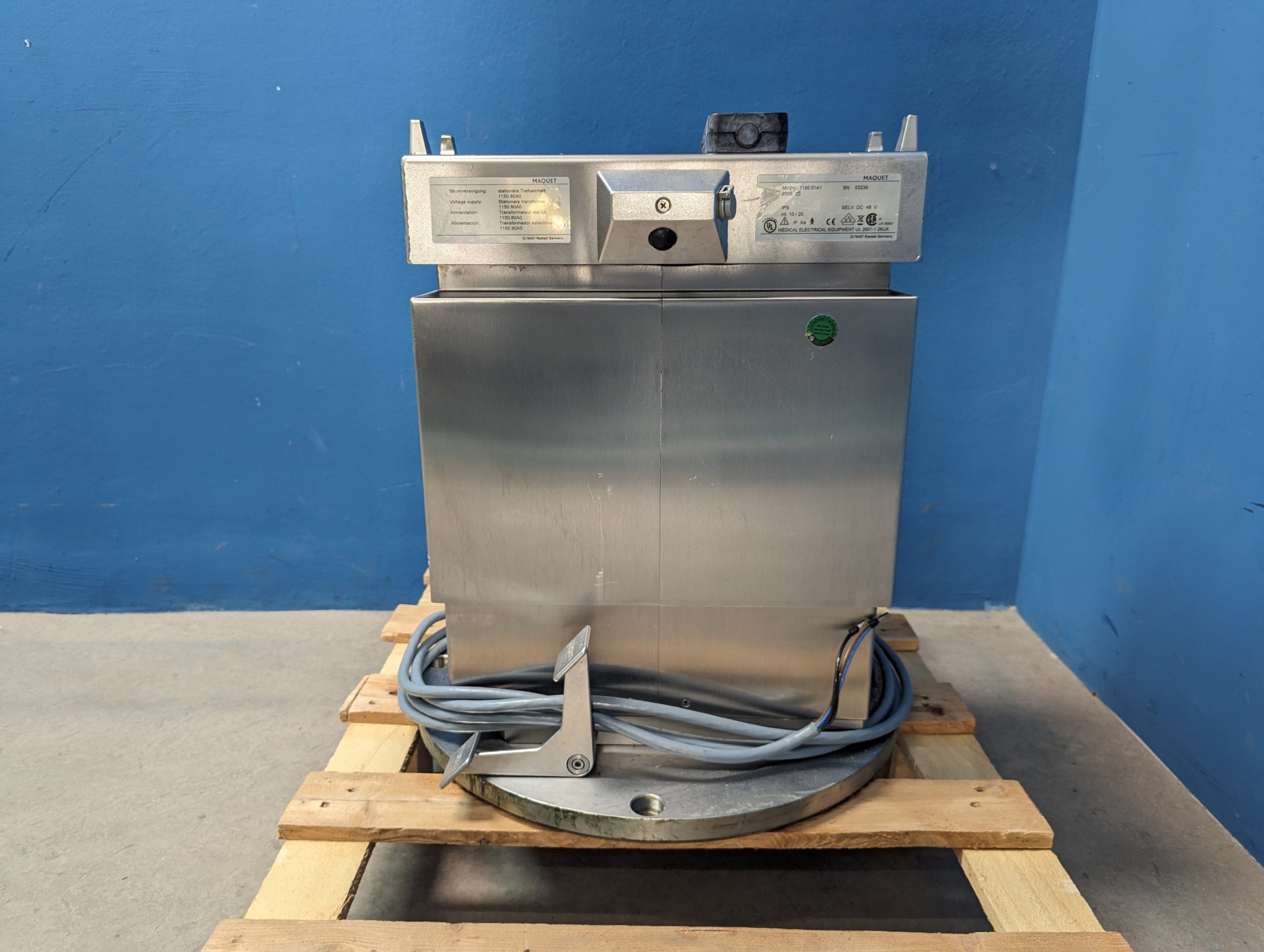 Maquet 1150.01A1 OP-Tisch Säule D 3 IR-System mit Fernbedienung