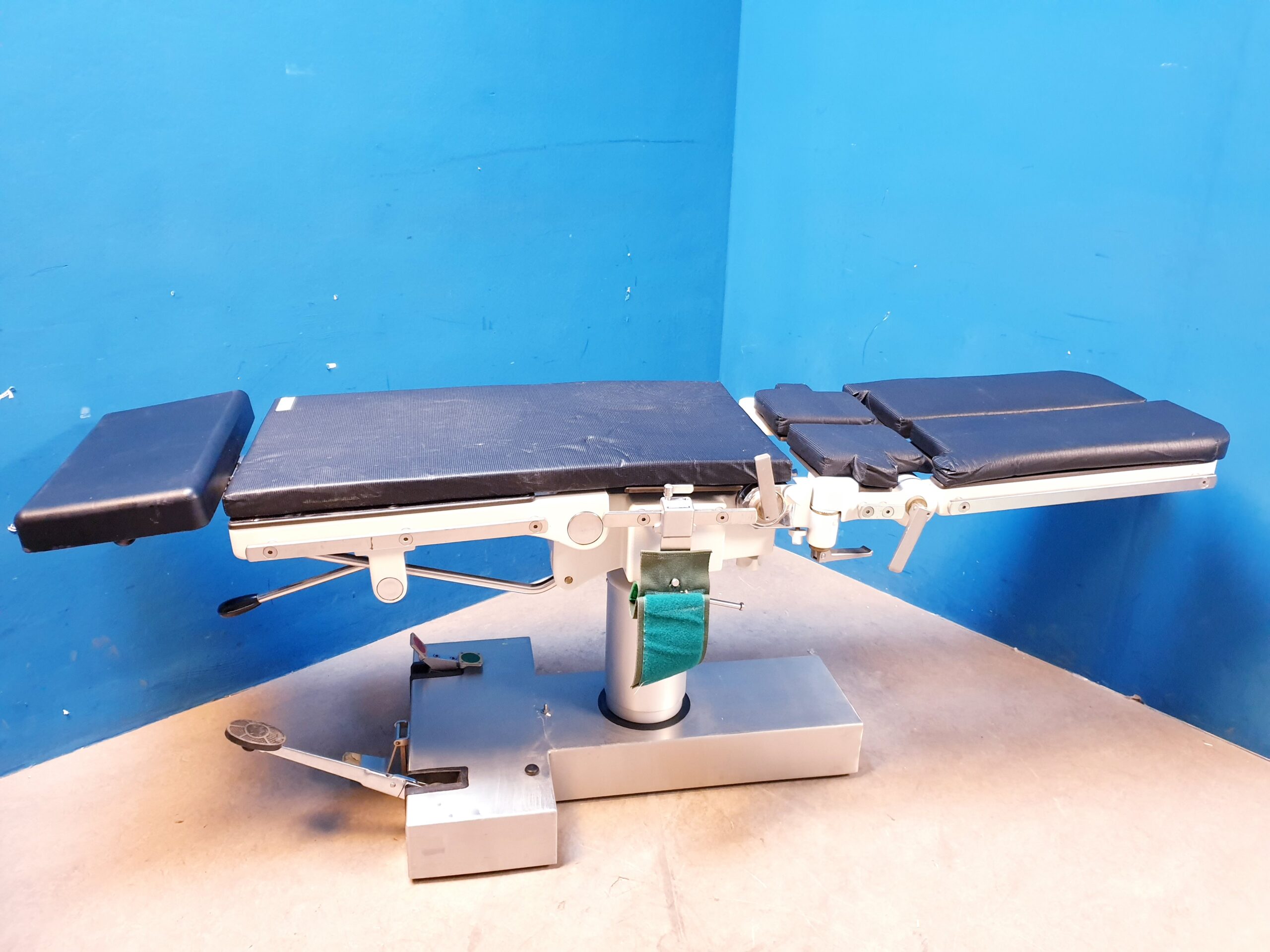 Maquet Op 11 13 00 // 111300 Tisch – Hydraulich MAQUET Surgery table 1113.00