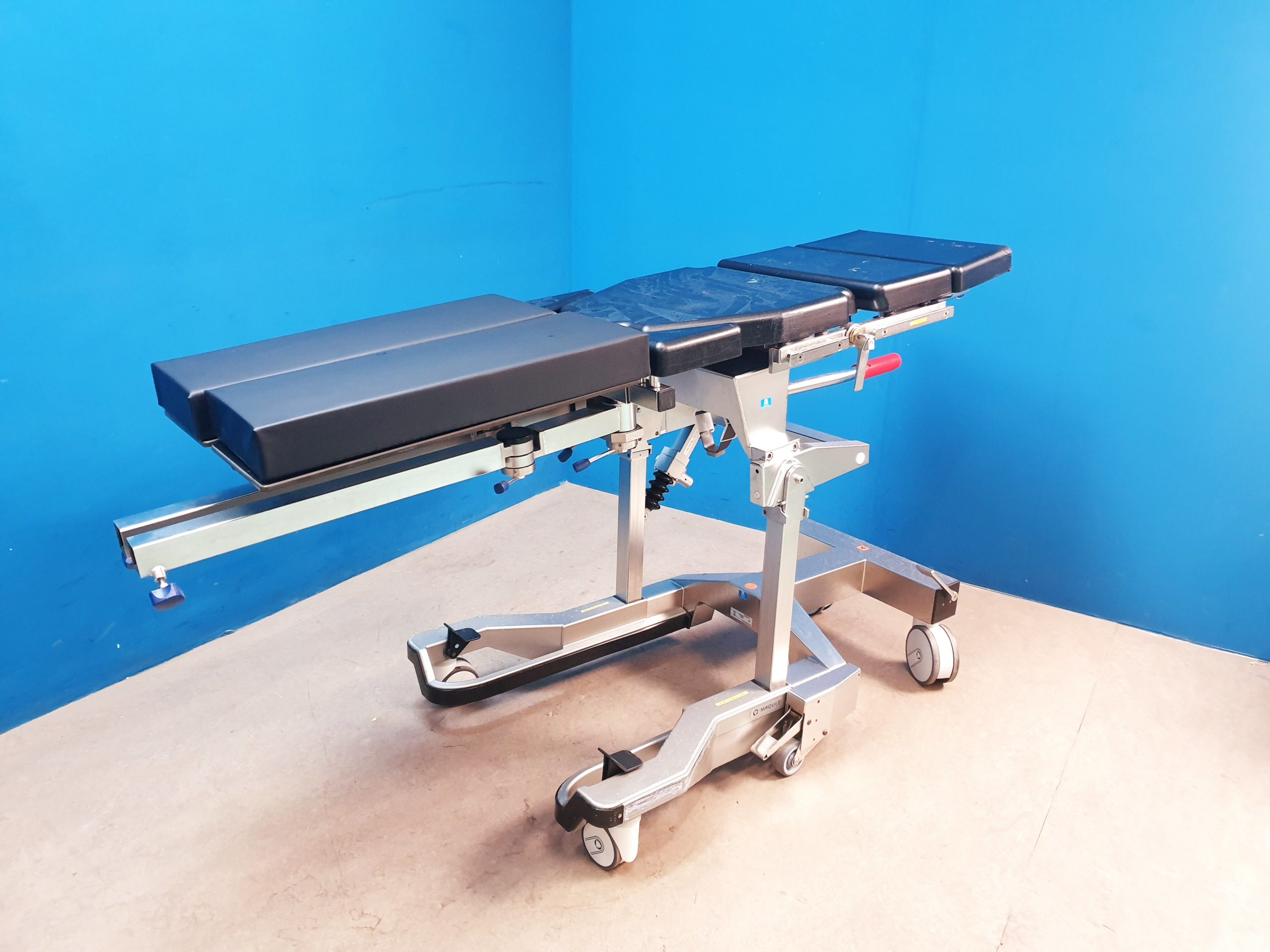 Maquet 1140.20AN + 114061C0 Op Tischplatte Lafette