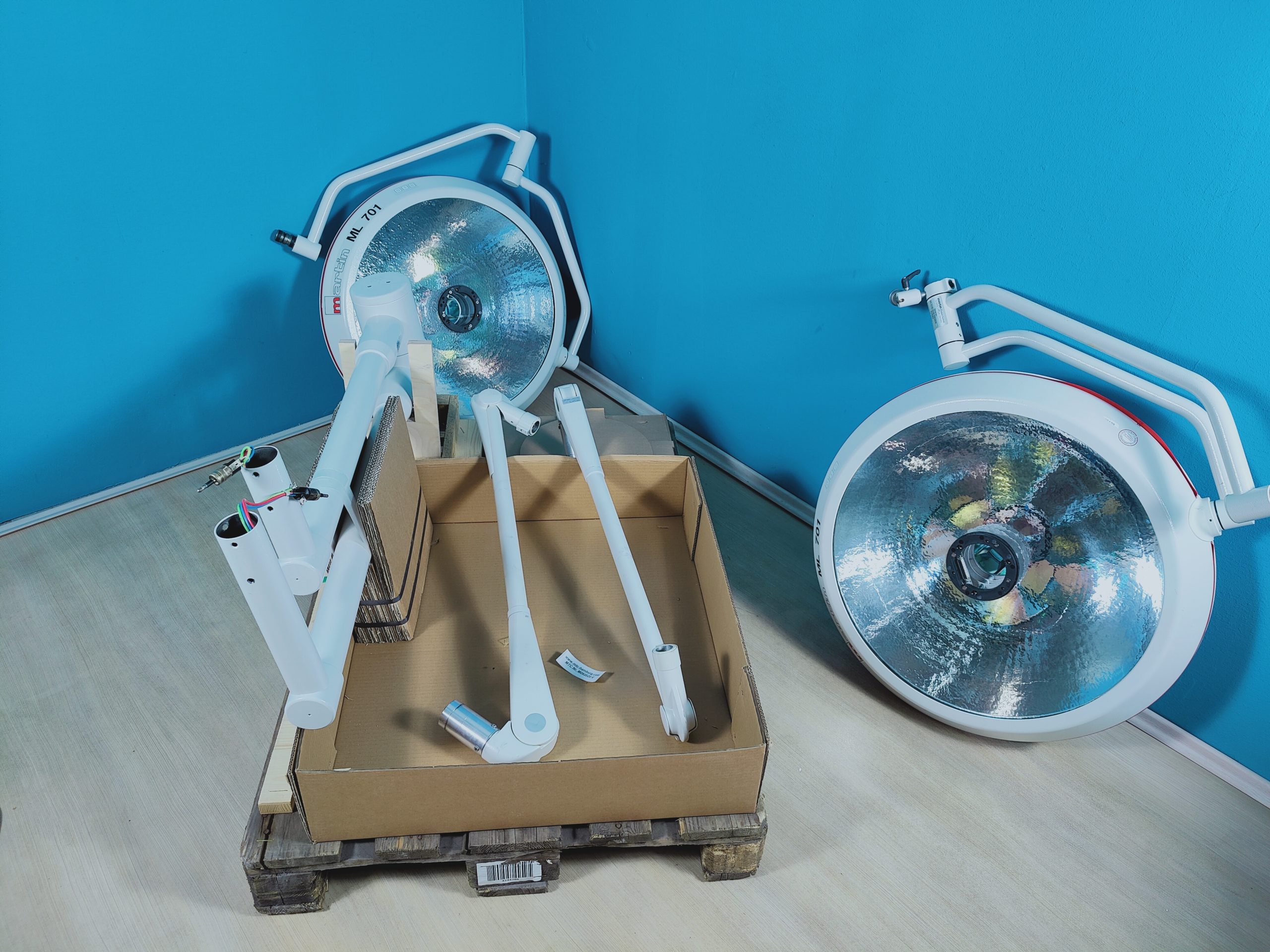 KLS Martin 2 X ML701- ML 701 mit Tragearm – Deckenbefestigng
