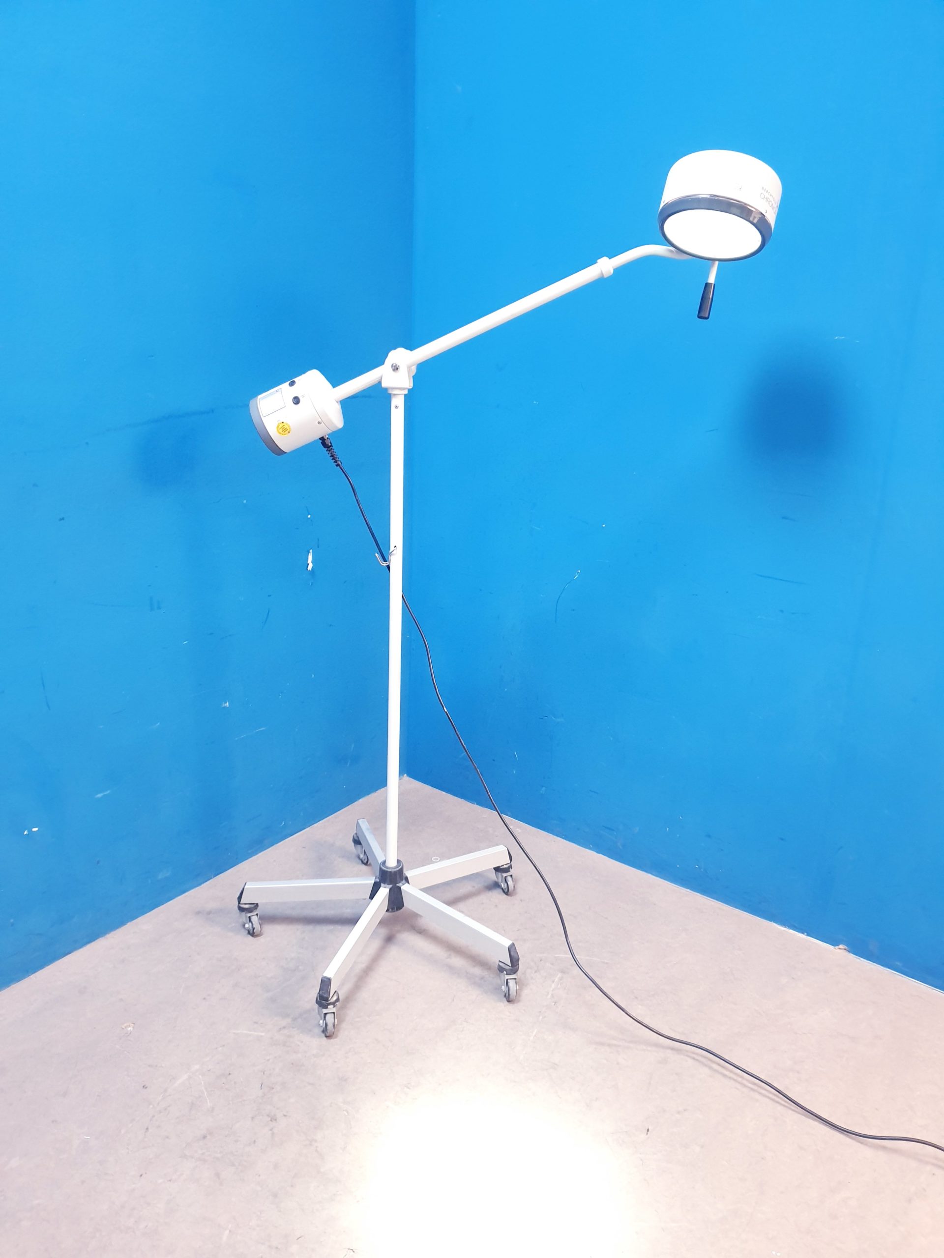 Berchtold Chromophare C 200 – C200 C-200 OP-Leuchte – Behandlungslampe