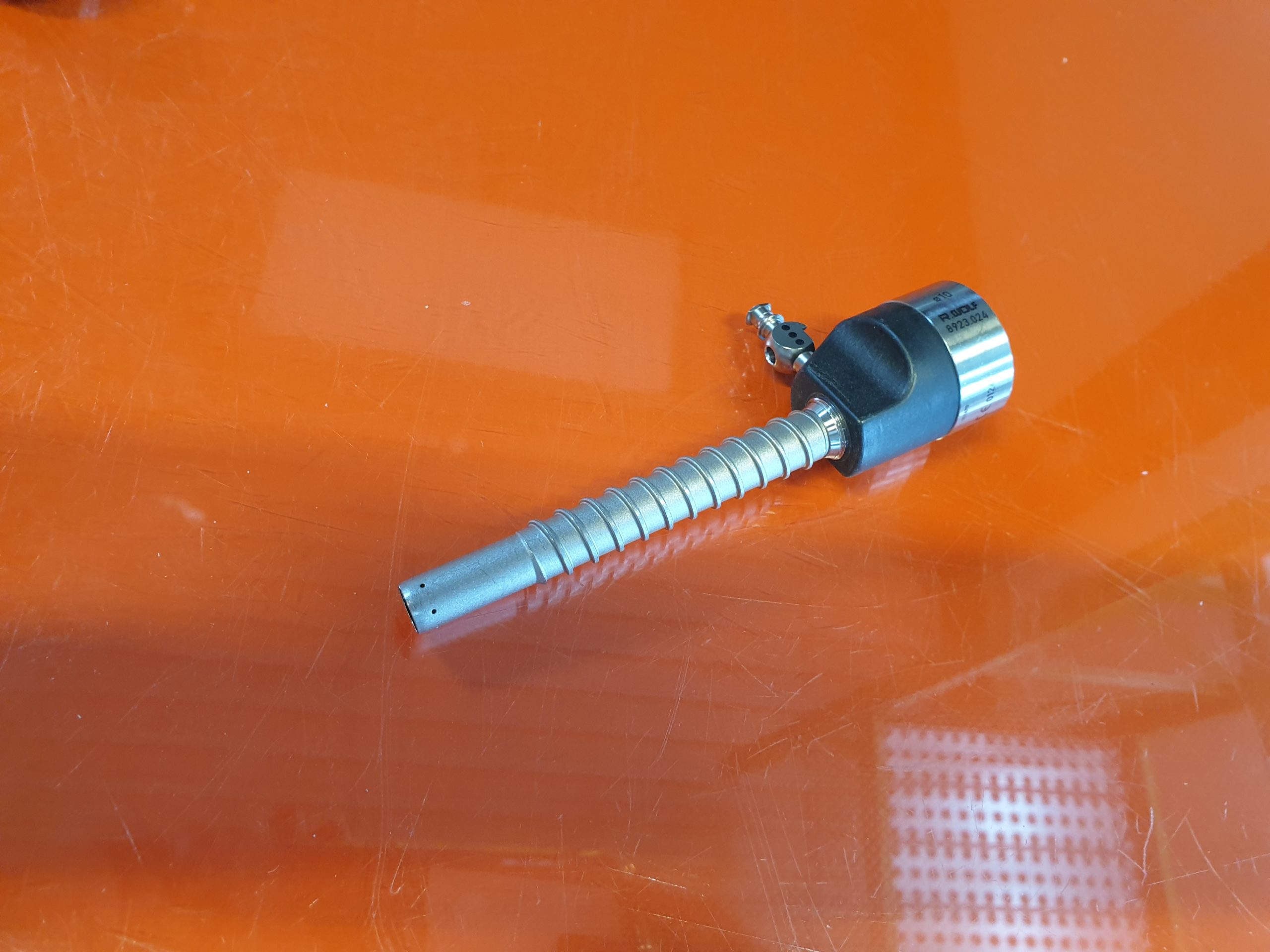 Richard Wolf 8923.024 RIWO-ART-Trokarhülsen mit Magnet-Kugel-Ventil + 8923.014 Sliding Cone Laparoscopy for 10 mm Trocar Sleeves for “open laparoscopy / pelviscopy” Gleitkonus für 10 mm-Trokarhülsen + 8923.103 Trocar Sleeves 10 mm with insufflation tap T