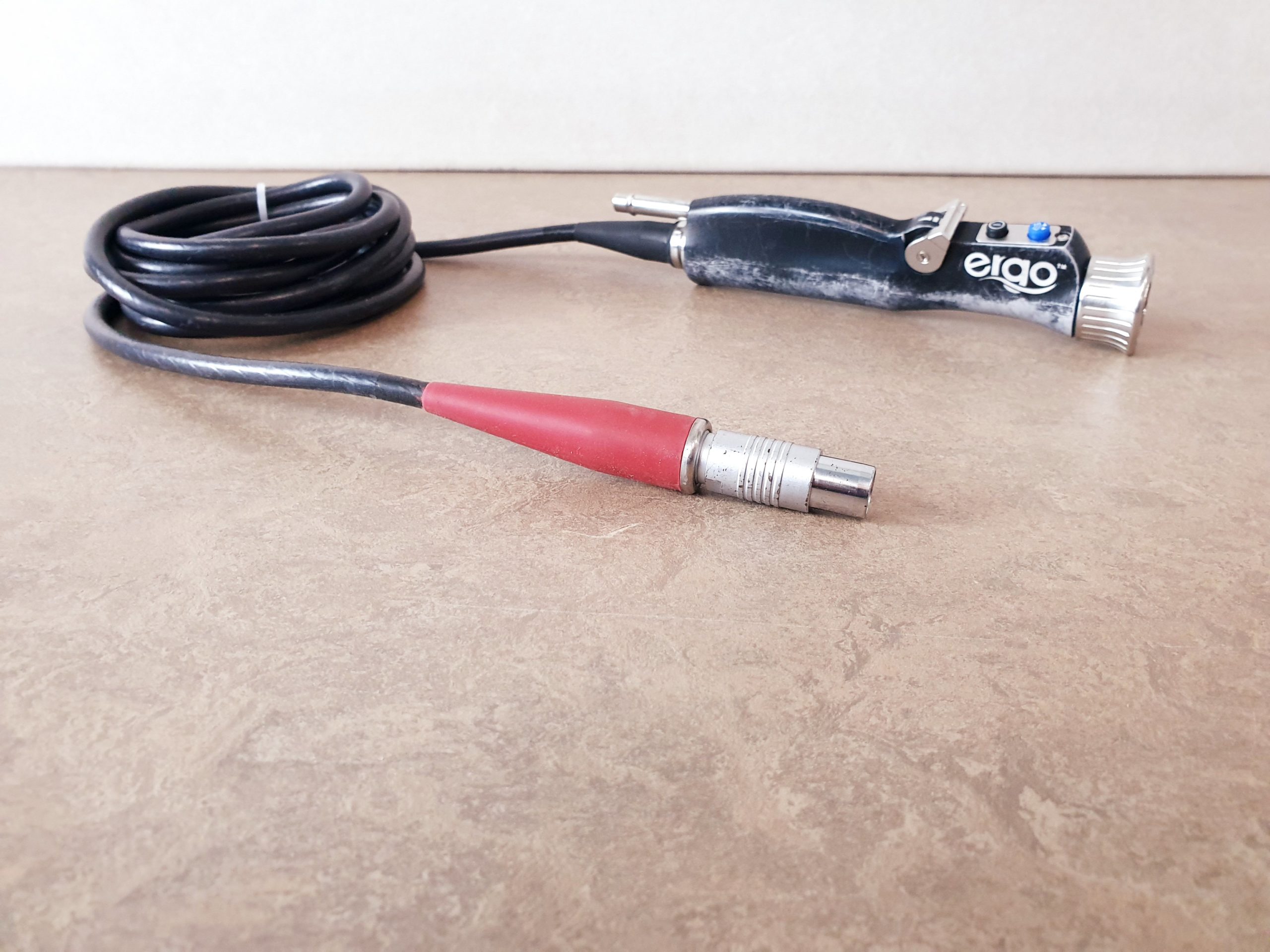 ConMed Linvatec Ergo D4240 Rasierer Handstück mit Knöpfe