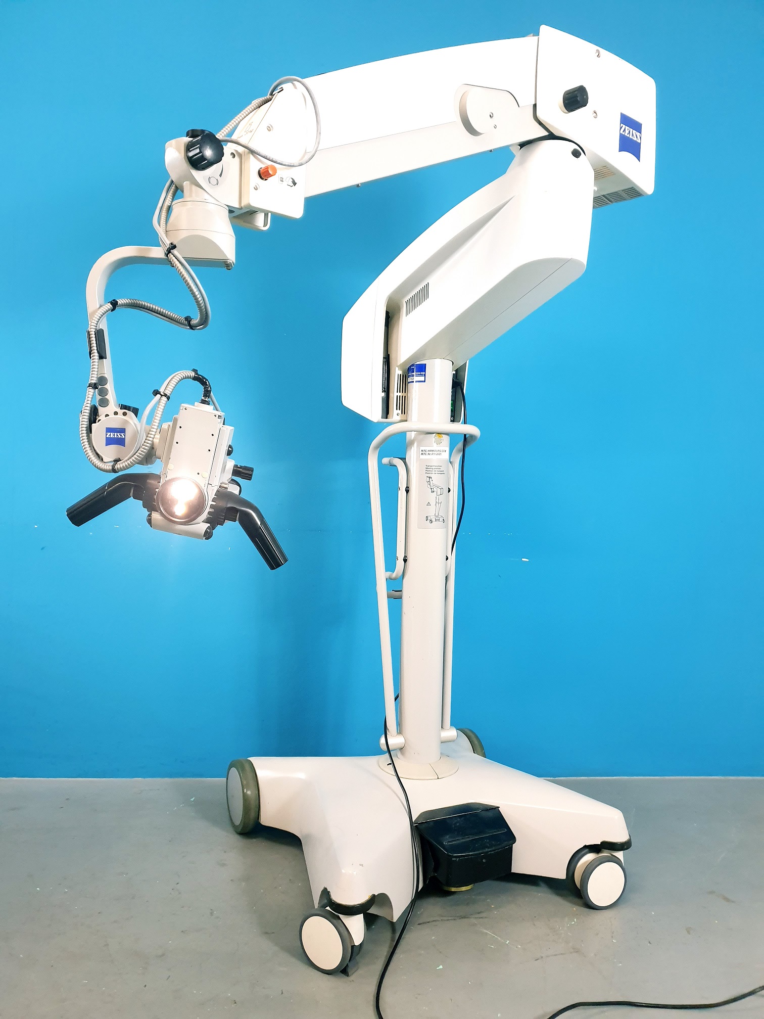 Zeiss PRO magis OPMI OP Mikroskop auf S8 Stativ Promagis f200