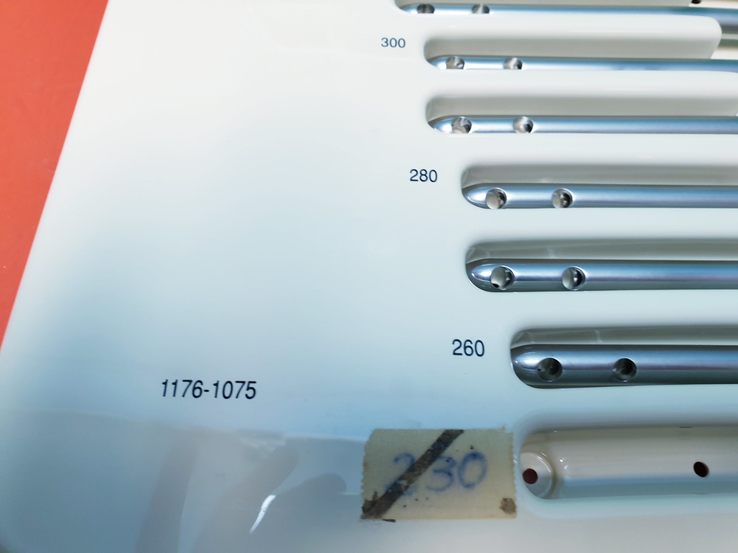 HOWMEDICA Supra-Condylar Nail Cat. NO. 1176-1075