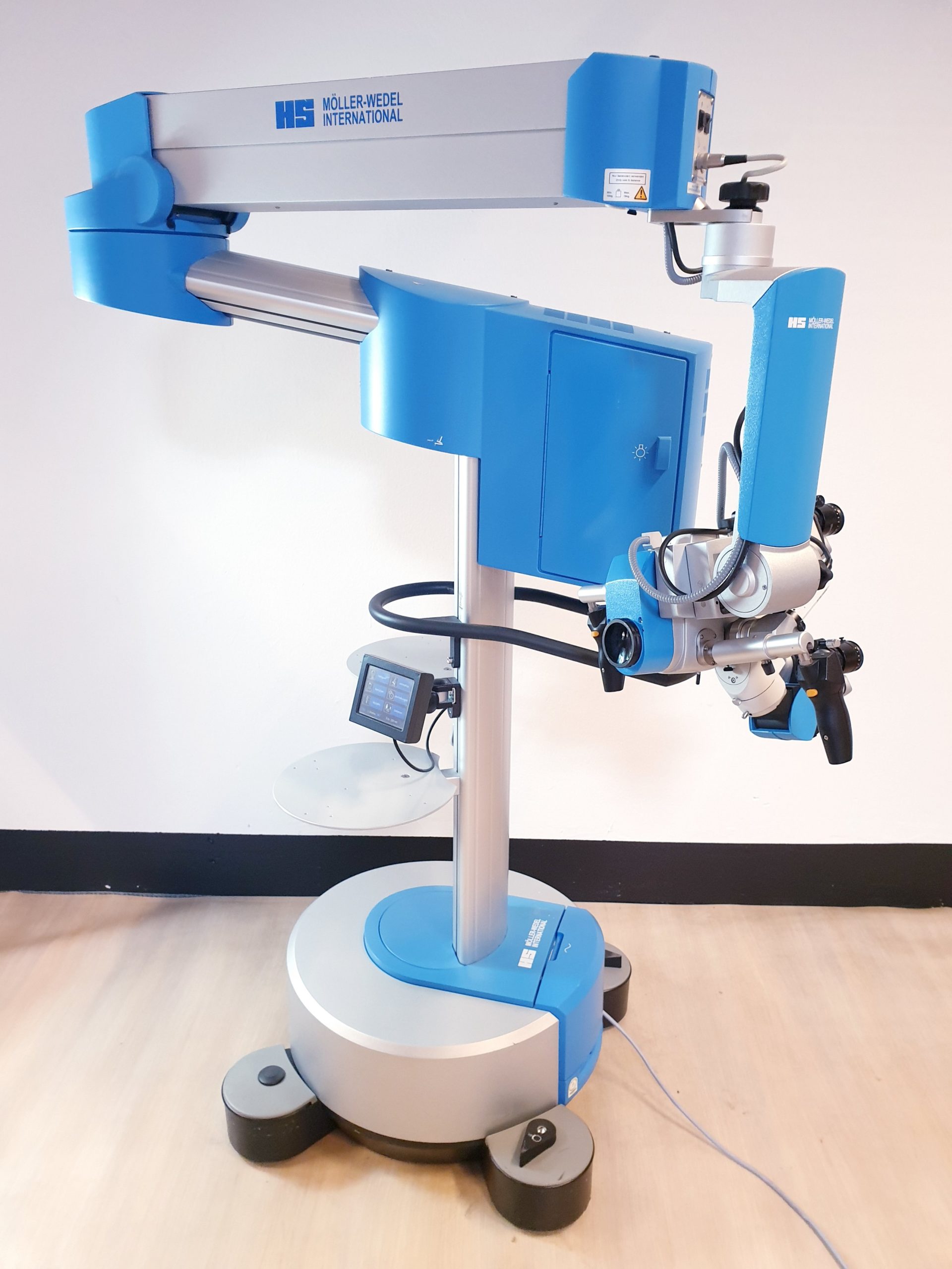 HS Möller Hi-R700 Surgical Microscope DOM2010