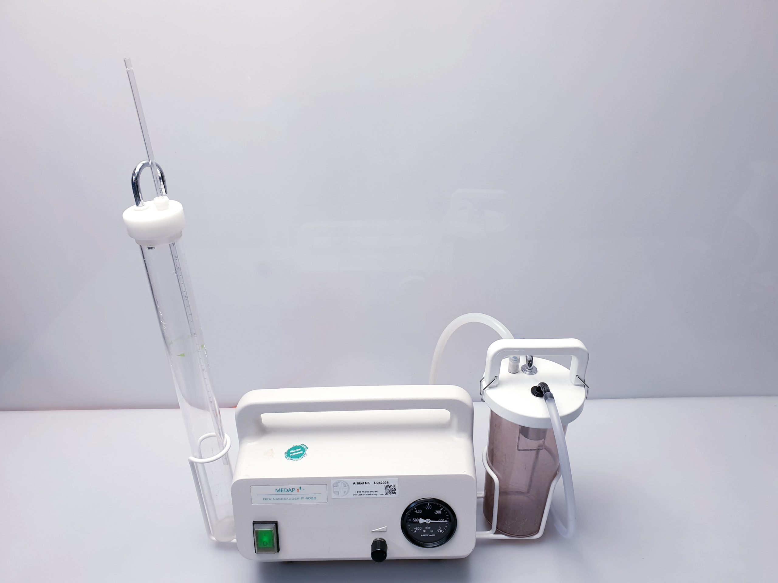 Medap Heraeus Drainagesauger Absaugpumpe Chirurgischer Sauger P 4020 mit behälter