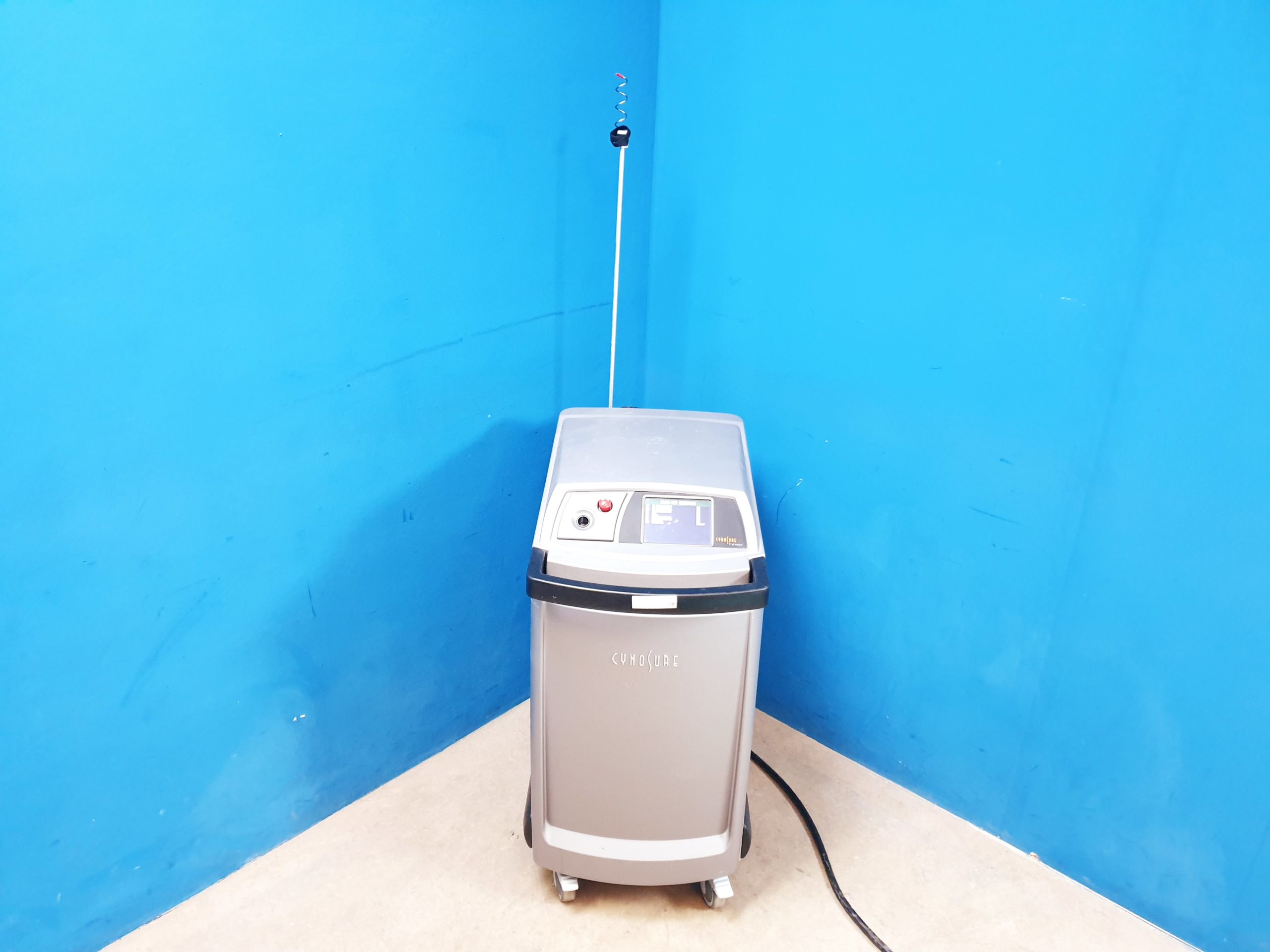 Cynosure Cynergy Laser System mit Zubehör