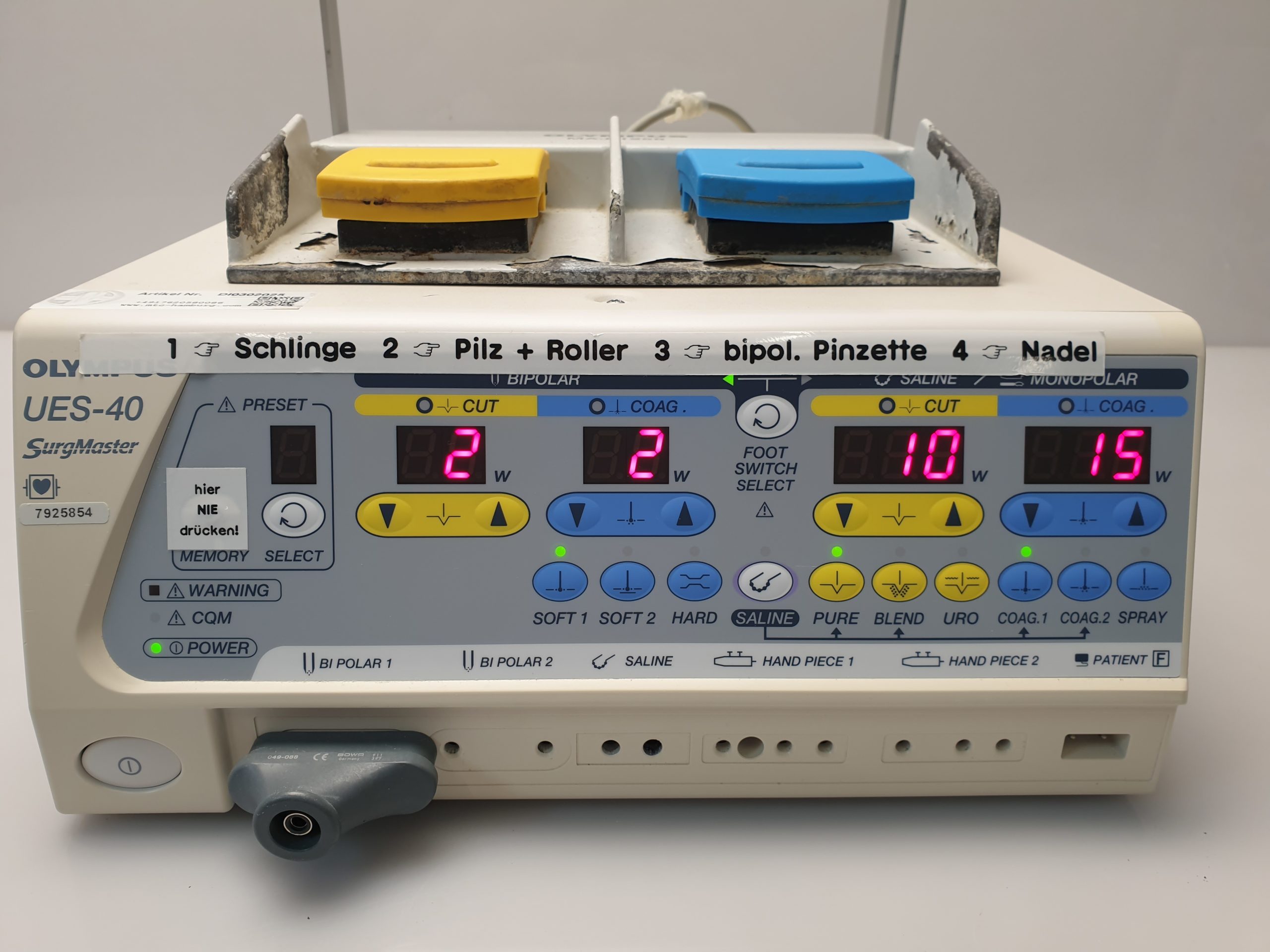 Olympus UES-40 – UES40 UES 40 SurgMaster Electrosurgical Unit – Bipolar Monopolar mit Fußpedal