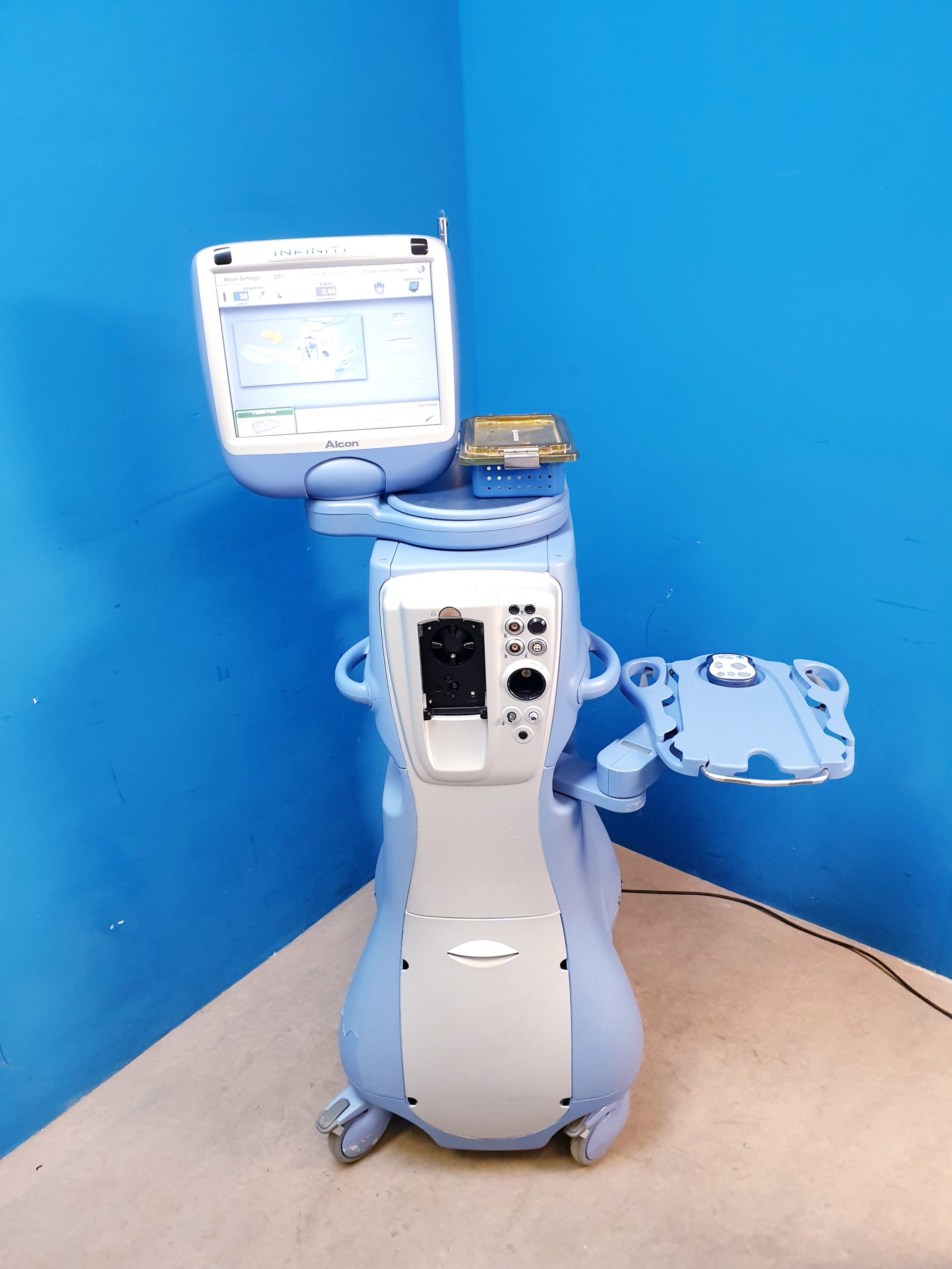 Alcon Infiniti Ozil Phakoemulsifikator