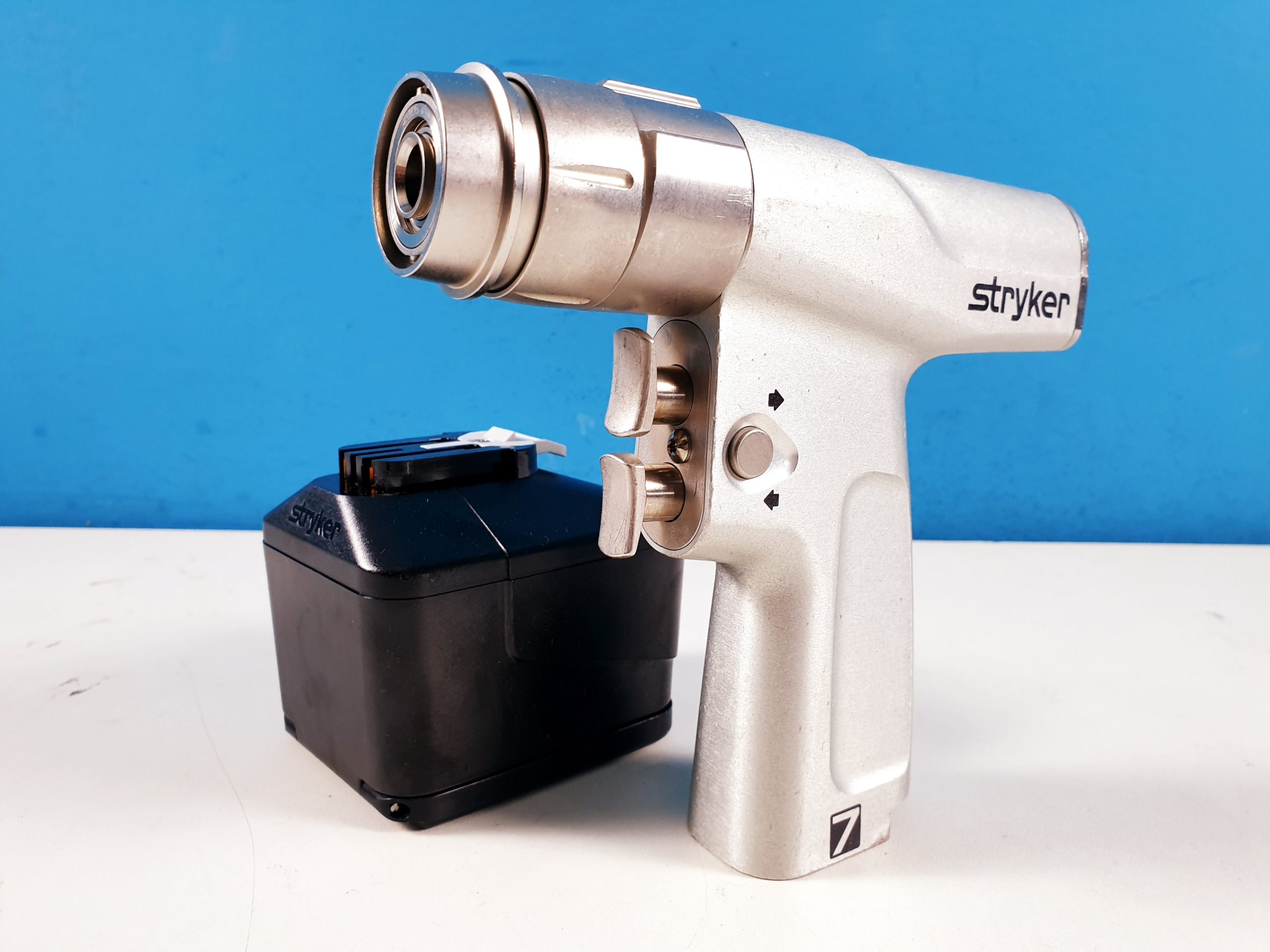 Stryker System 7 72050 Drill Reamer Dual + 6126-120 Aseptic Housing Gehäuse