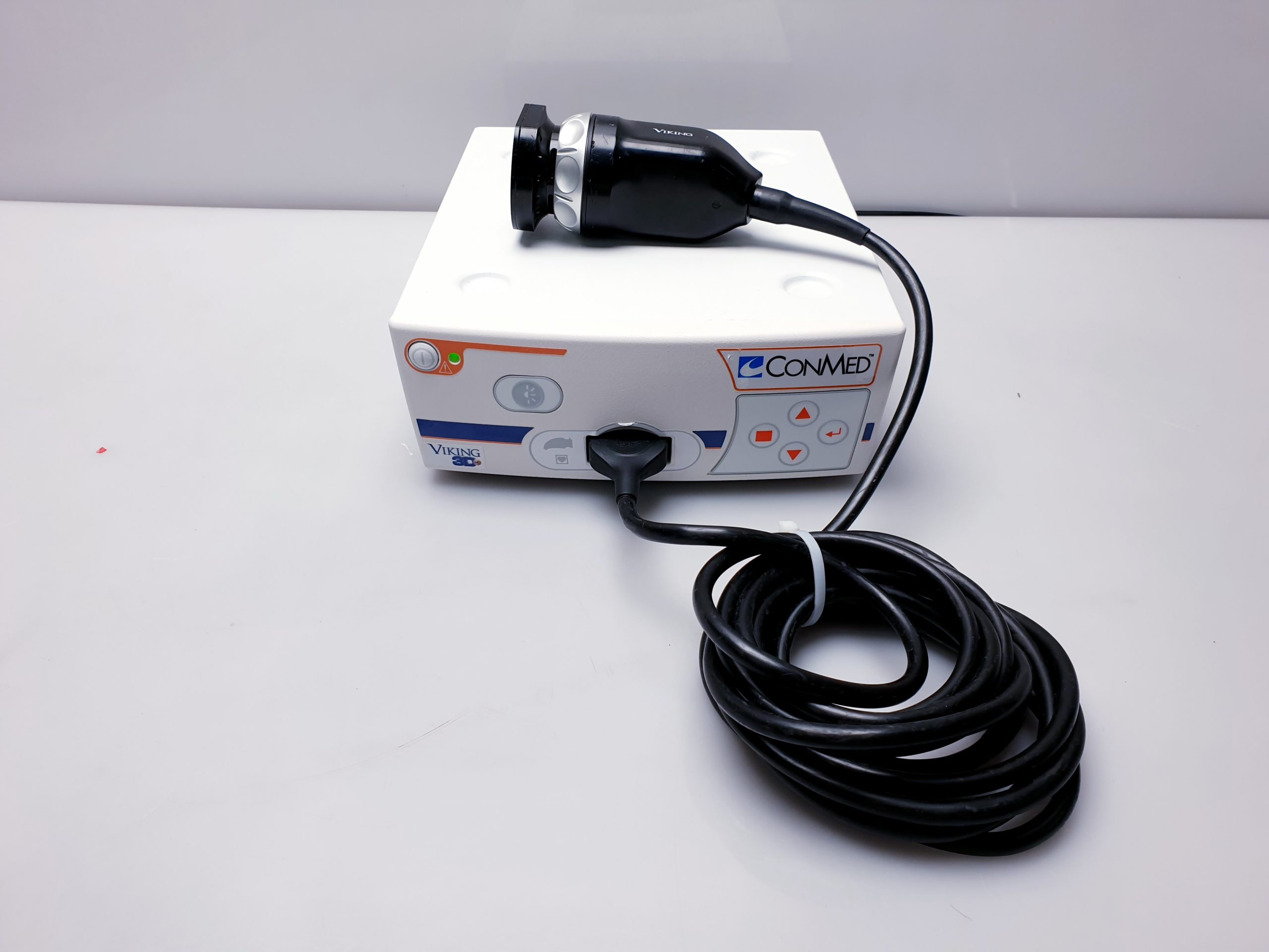 Conmed Viking 3D HD System 8050-2+8170-12+8170-6+3D 30 Grad 8191-14 +Adapter