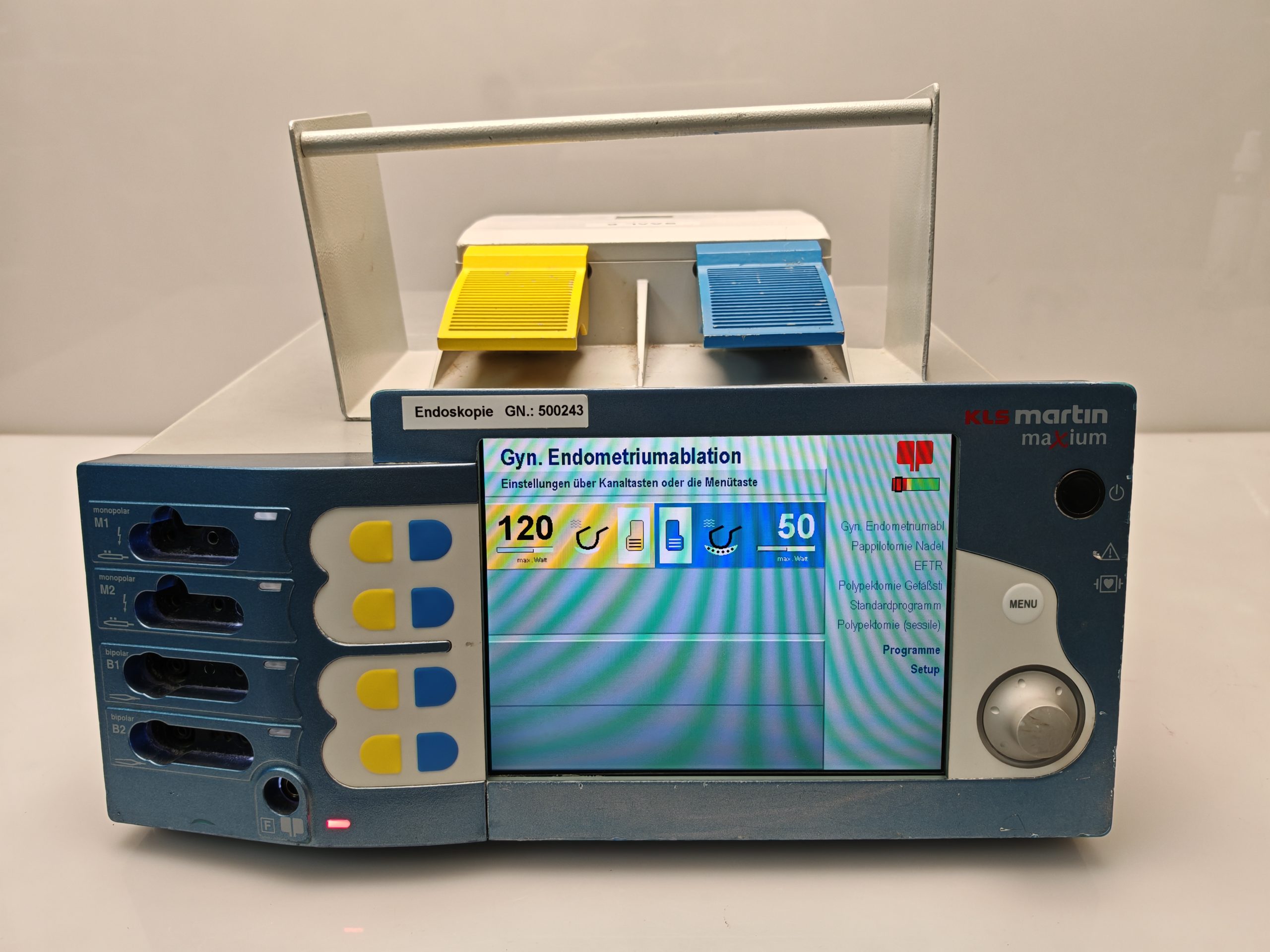 KLS MARTIN maXium ME 402 HF-Chirurgie-Einheit + Fußpedal