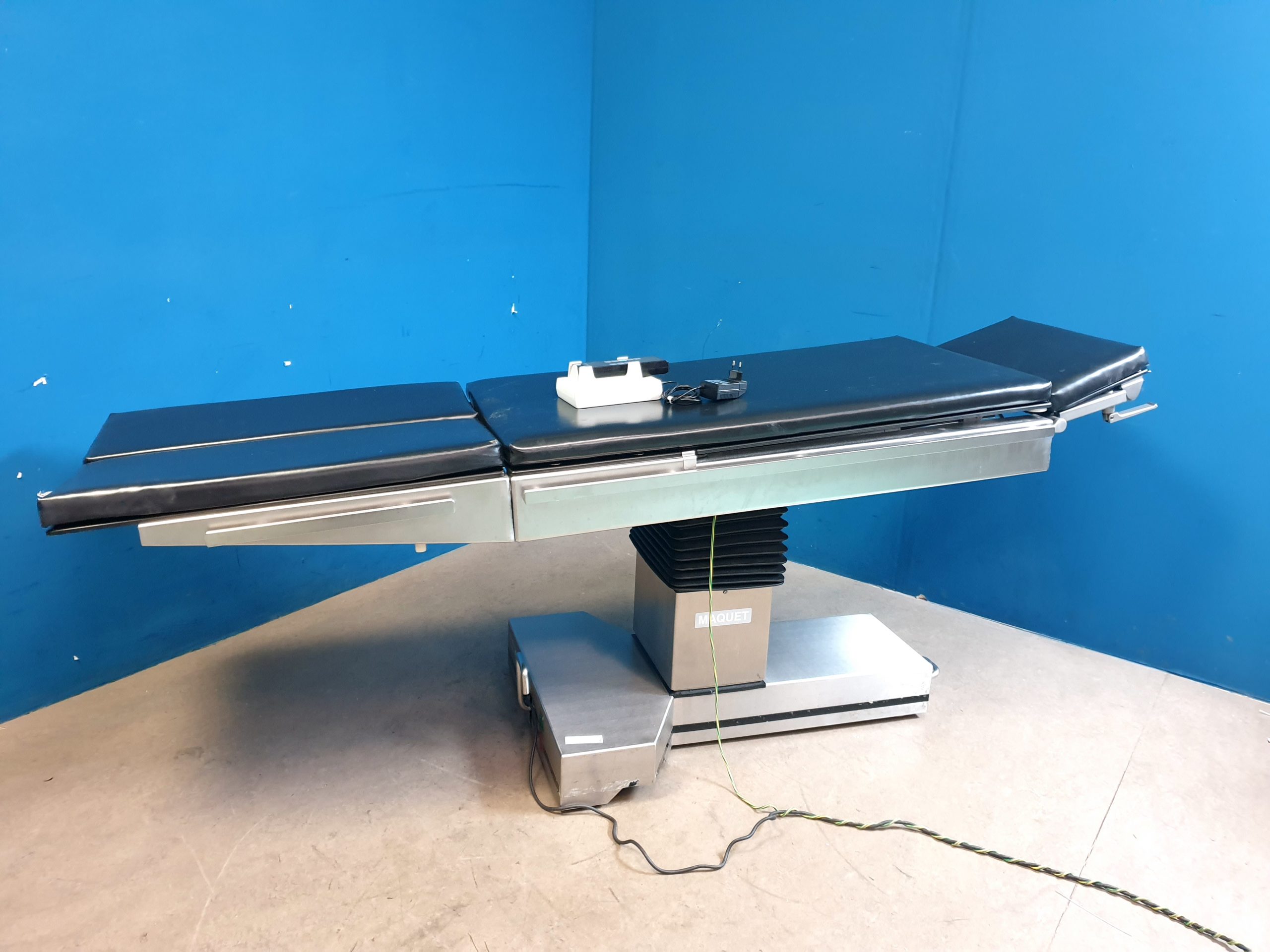 Maquet 1533.01A0 Op Tisch – Elektrisch Fahrbar