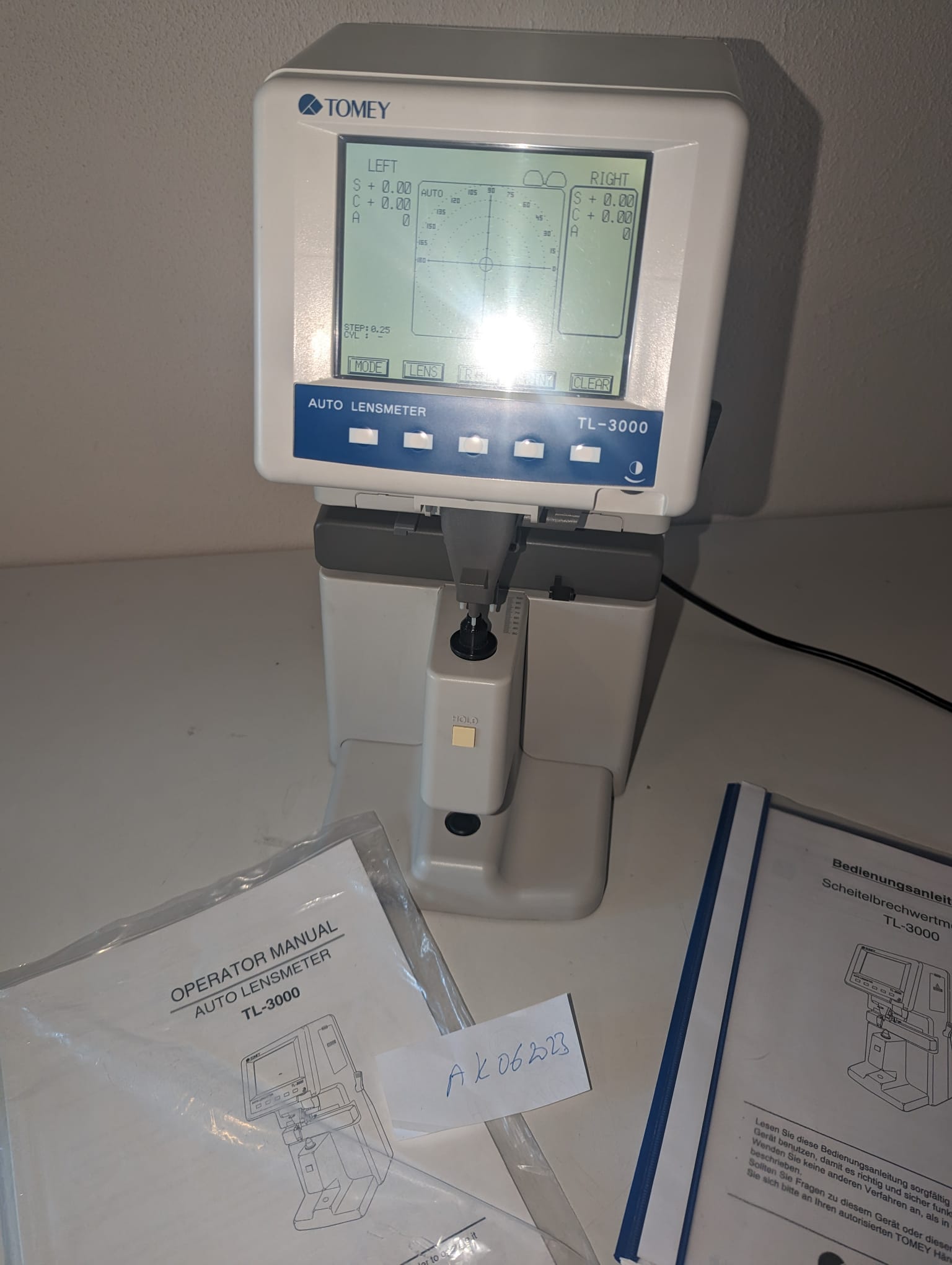 Tomey TL-300 77 TL3000 Auto Lensmeter