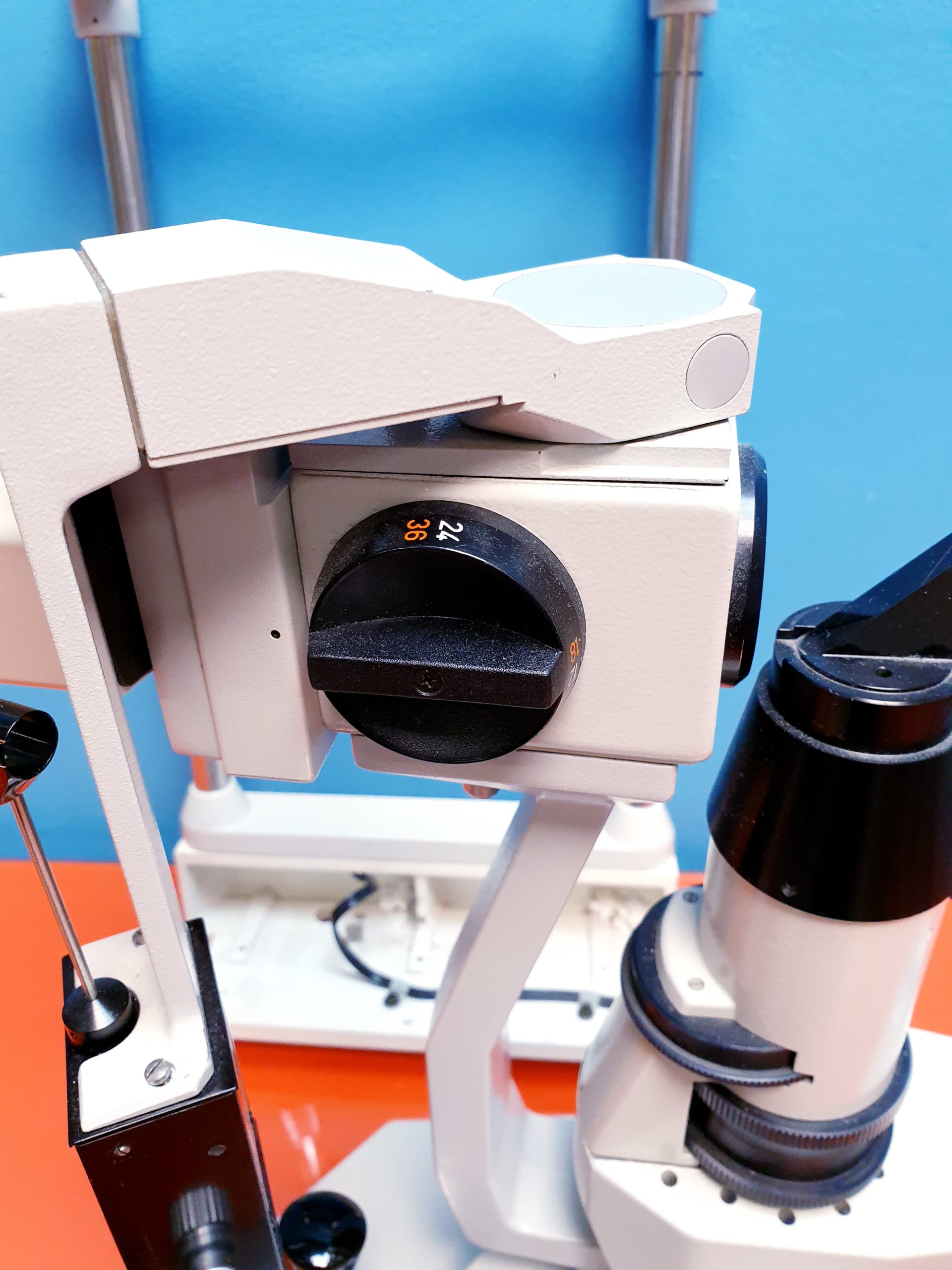 Rodenstock RO2000S SPALTLAMPE mit HAAG & STREIT Tonometer