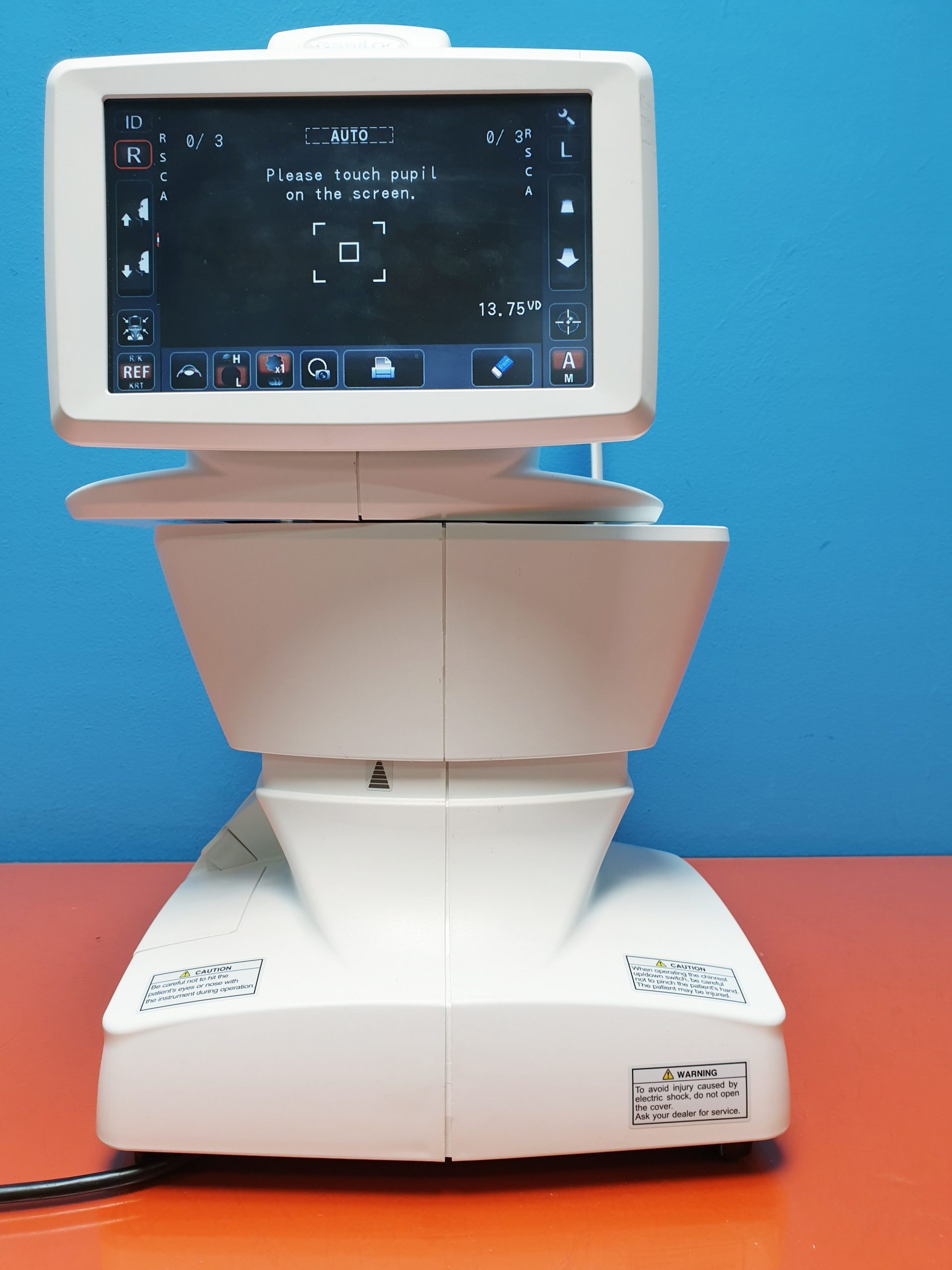 Essilor AKR 700 // AKR700Autorefraktometer Keratometer DOM 2015