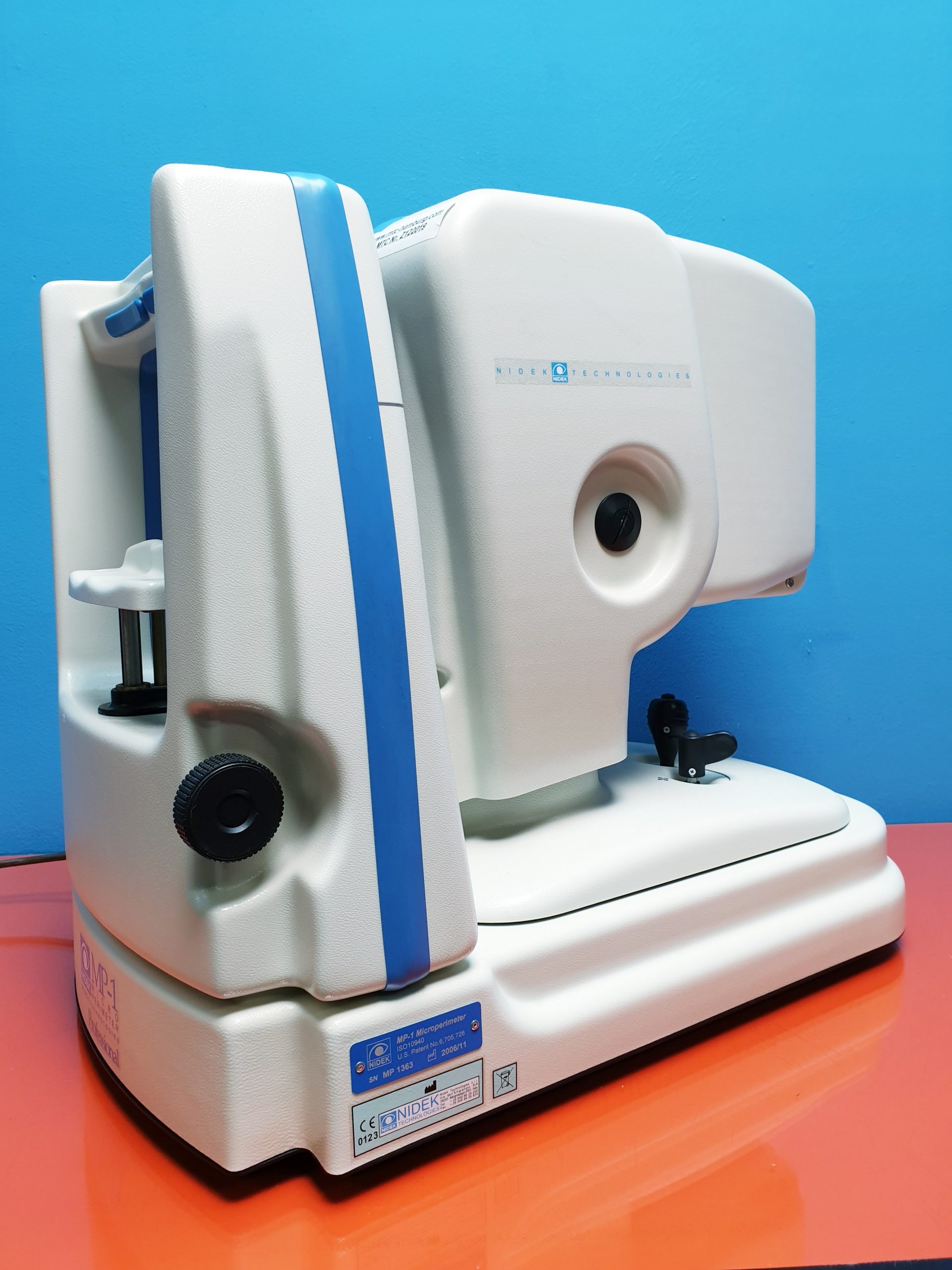 Nidek MP-1 Retinal Microperimeter