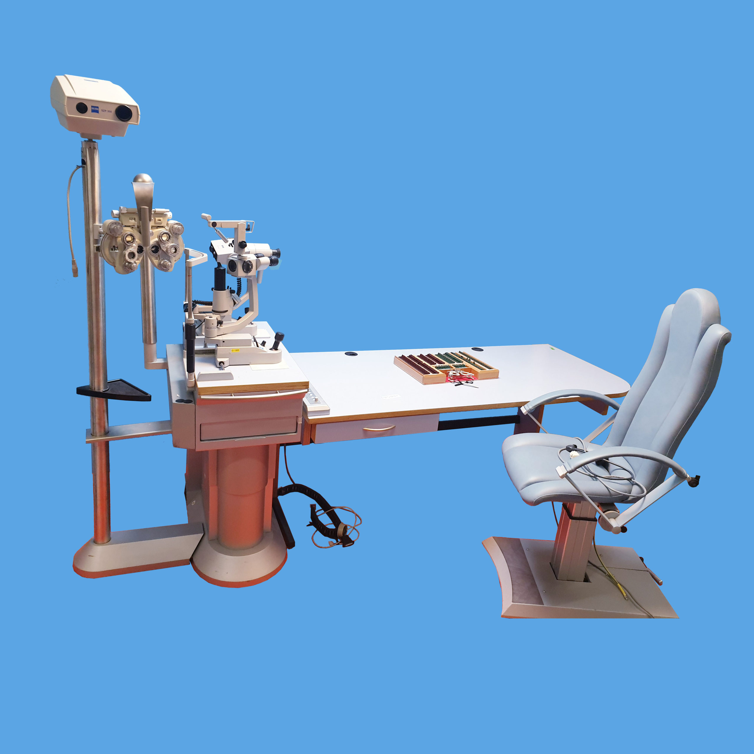 WAGNER & GRUDER MIKROLA Untersuchungseinheit mit ZEISS SZP 350 Projector, ZEISS SL 120 Spaltlampe und CL 110 Ophthalmometer, ….