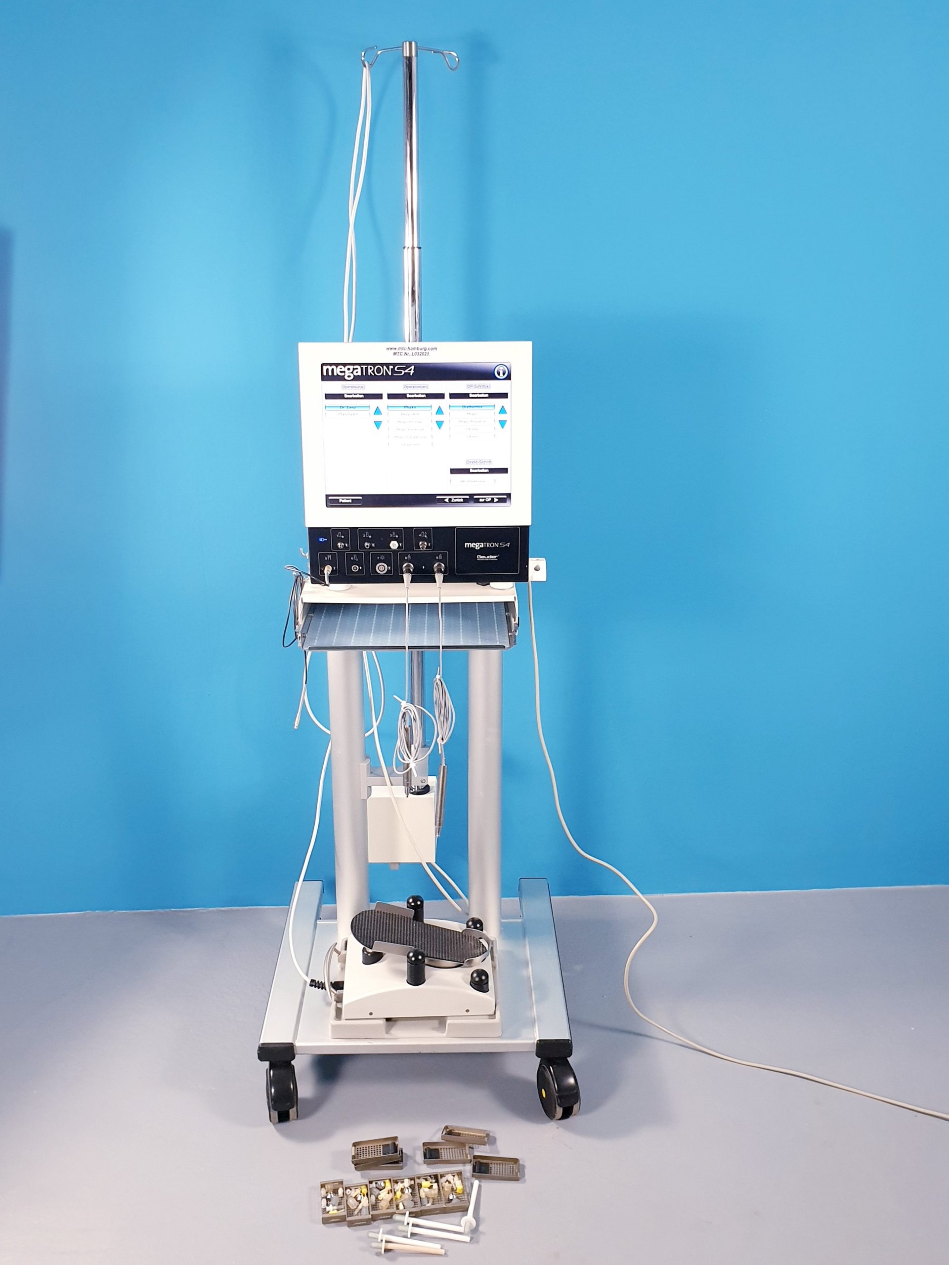 Geuder Megatron S4 // S 4 Ophthalmic Microsurgical System