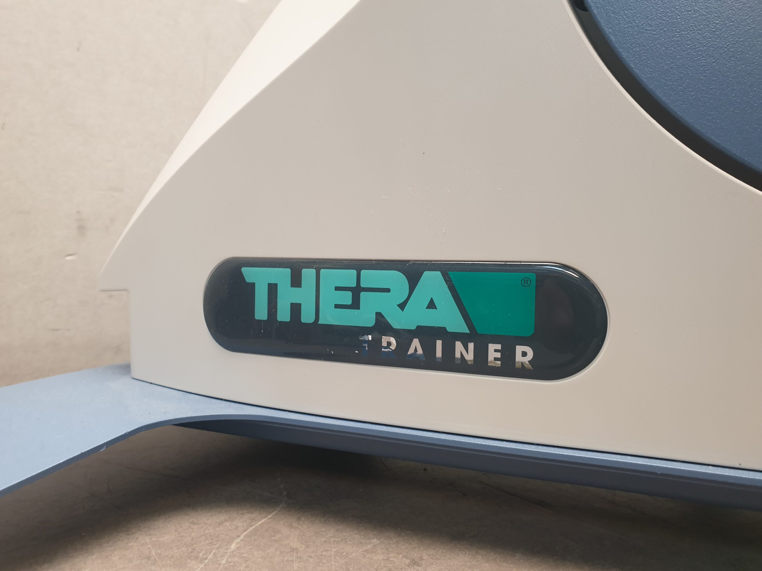 Thera Trainer activo Bein- und Oberkörpertrainer