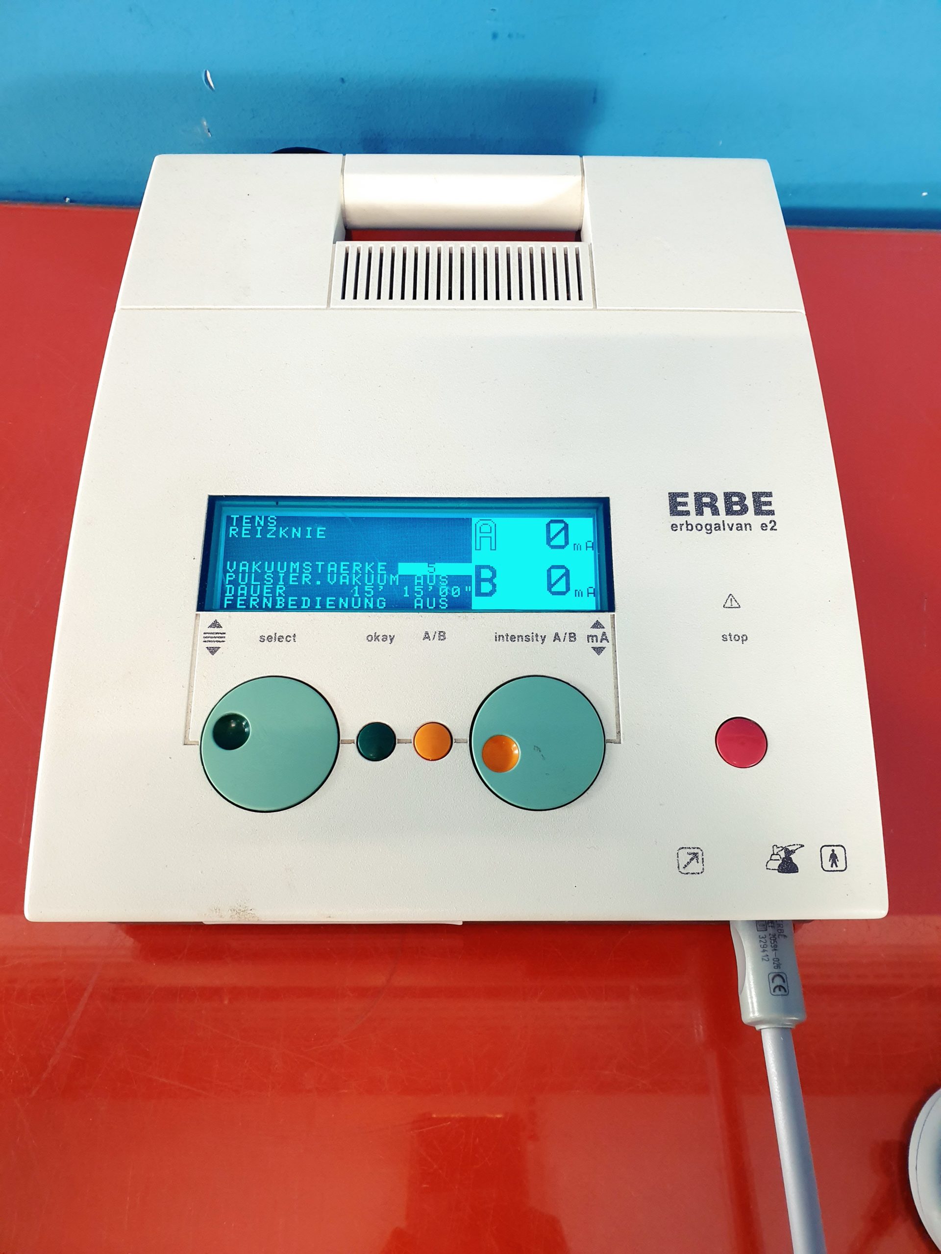 ERBE erbogalvan e2 10525-022 Elektrotherapiegerät mit Zubehör