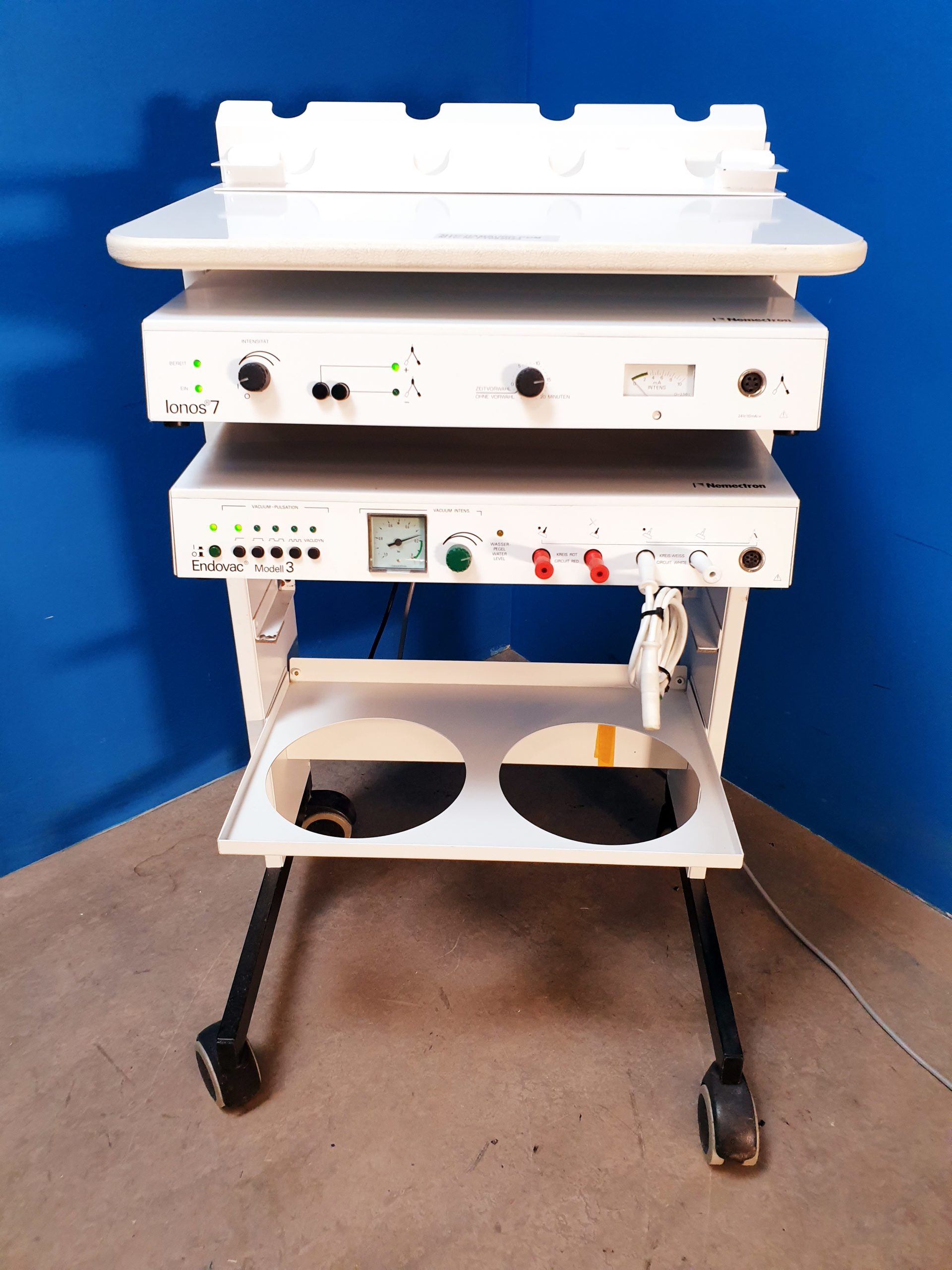 Nemectron Endovac Modell 3 + Inons 7 Physiotherapeutisches Gerät –