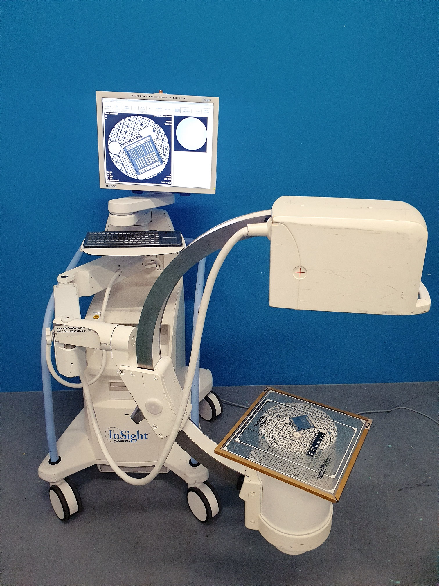 Hologic FluoroScan InSight C Arm – C Bogen Mini C-Bogen DOM2009