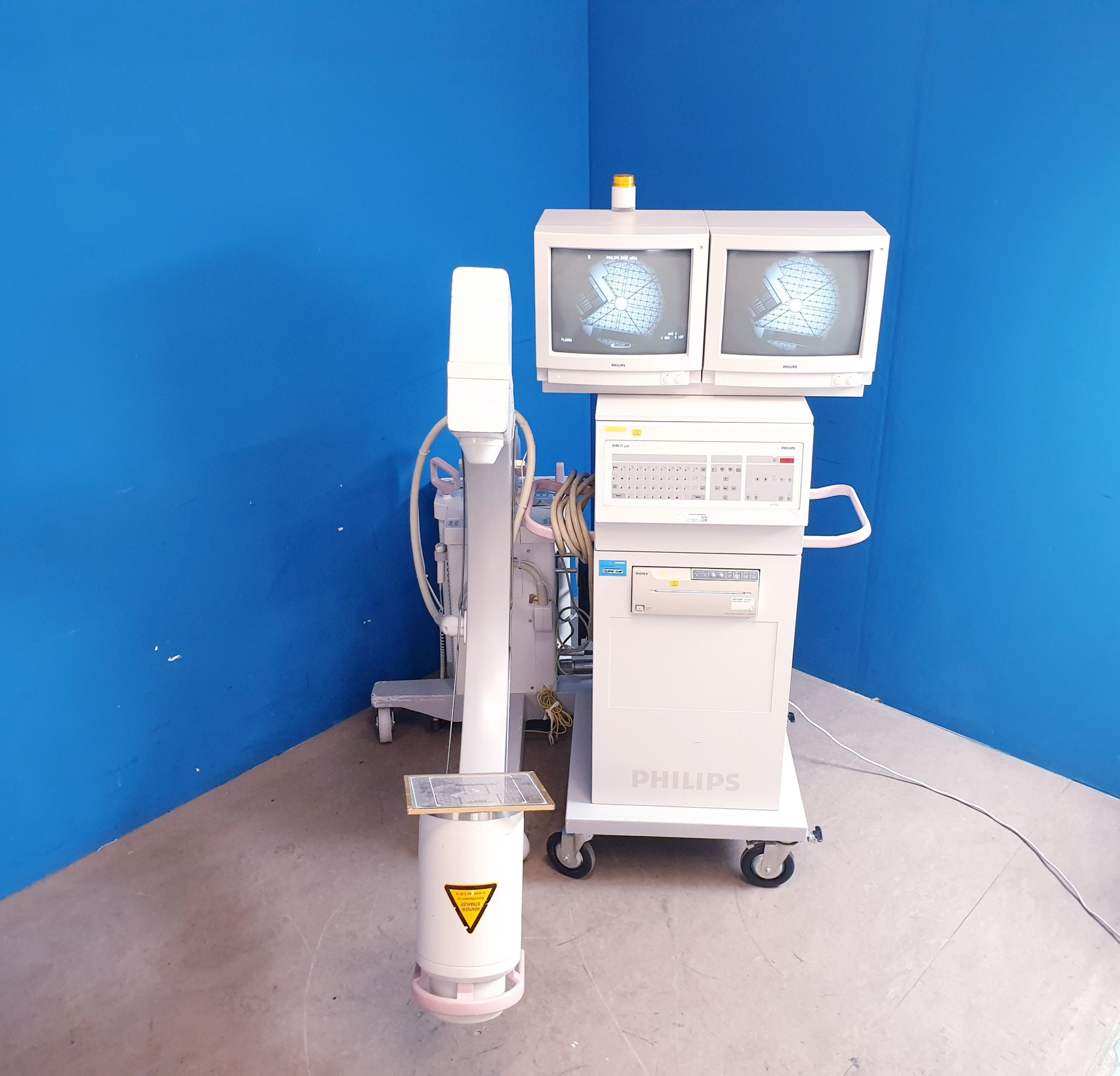 Philips BV 25 – BV25 Gold fahrbarer C-Bogen mit Doppelmonitor