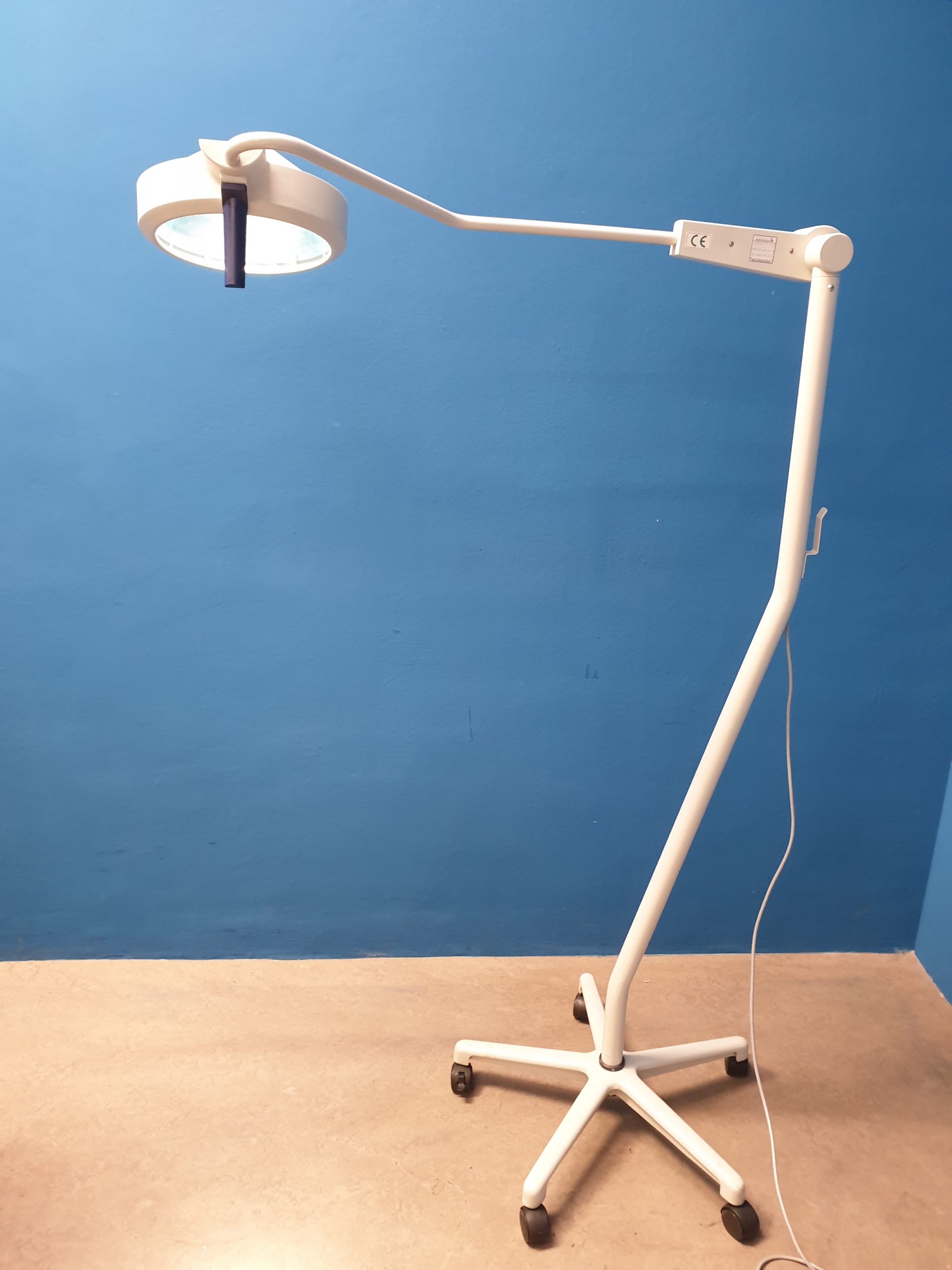 BERCHTOLD Chromophare D300 – Mobile Examination lamp-treatment lamp