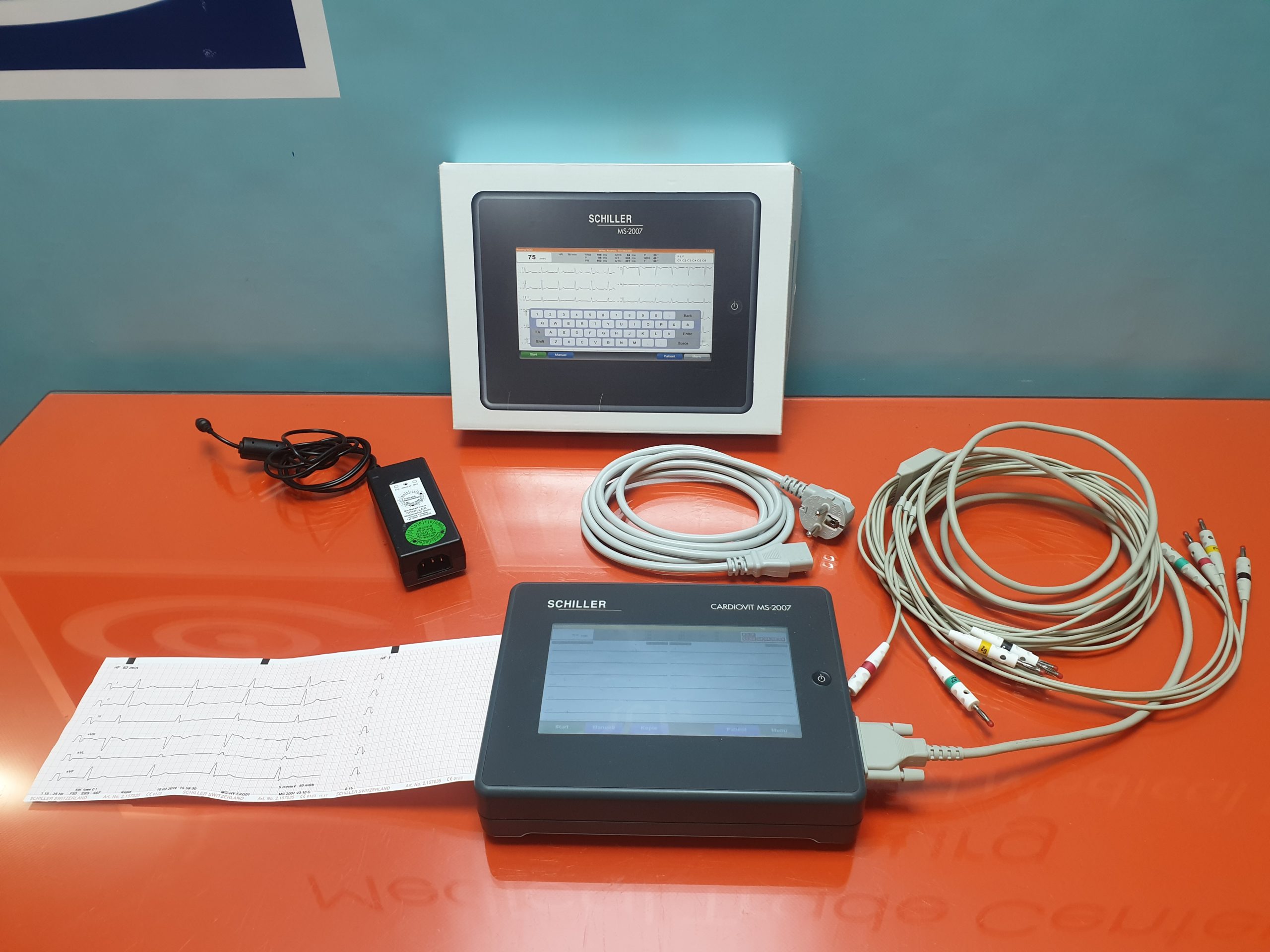 Schiller Cardiovit MS-2007 12-Kanal-EKG Gerät