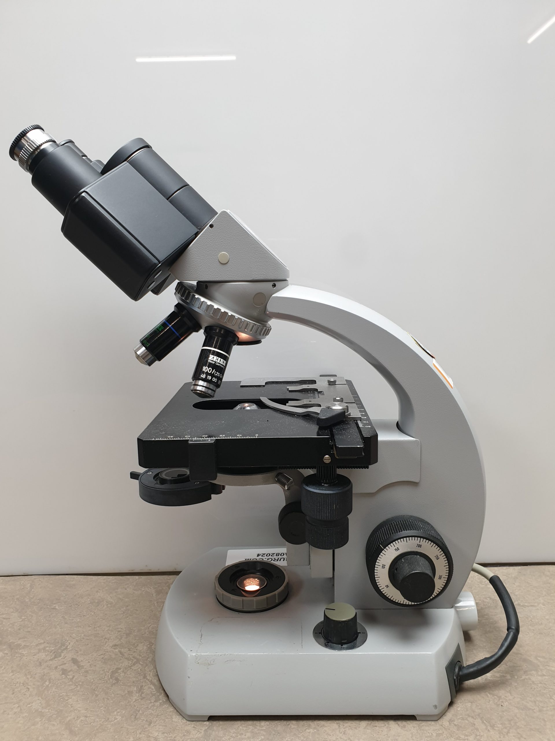 Zeiss Tischmikroskop – Mikroskop