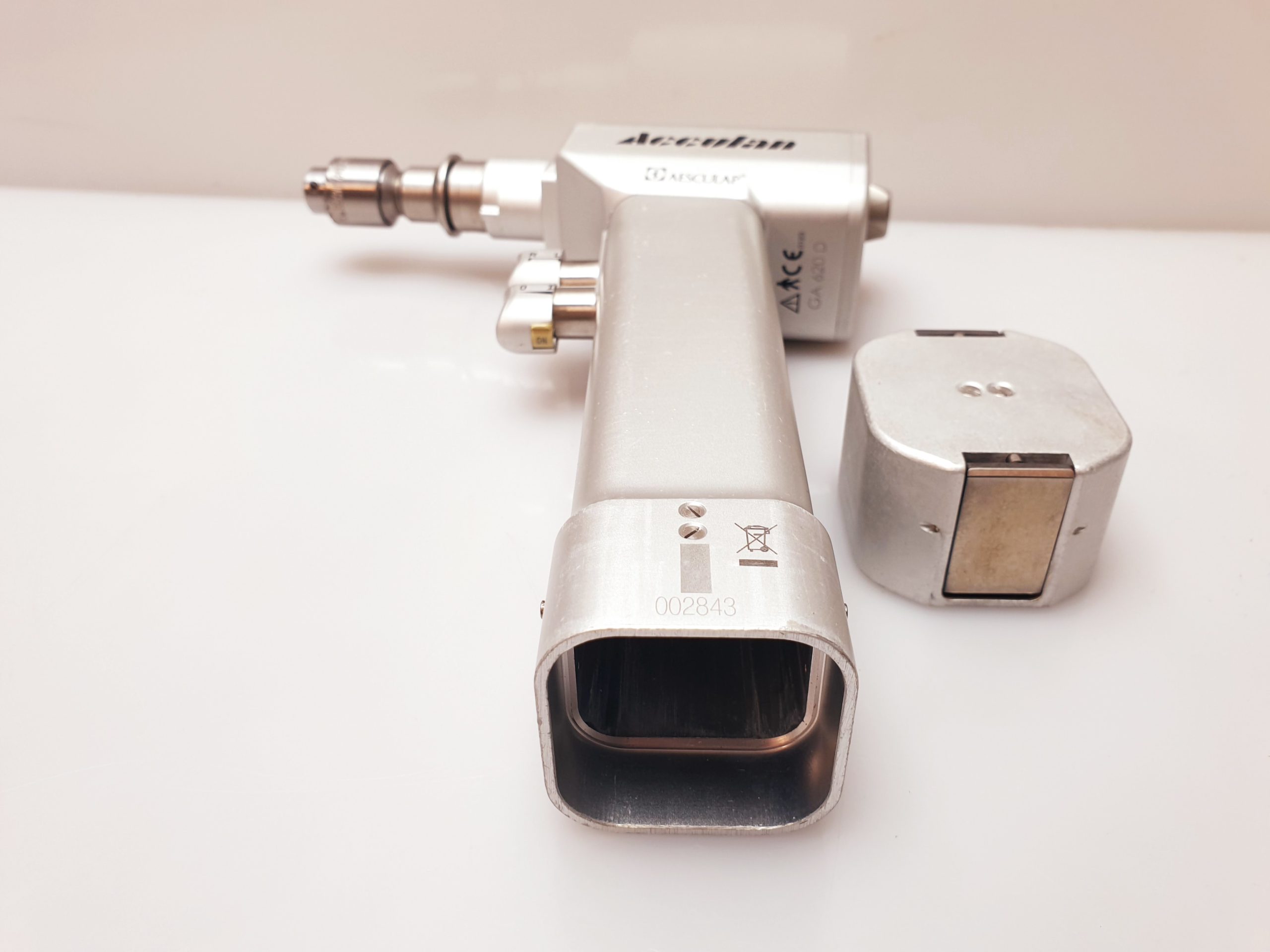Aesculap Acculan GA620D + GB412R + GA625