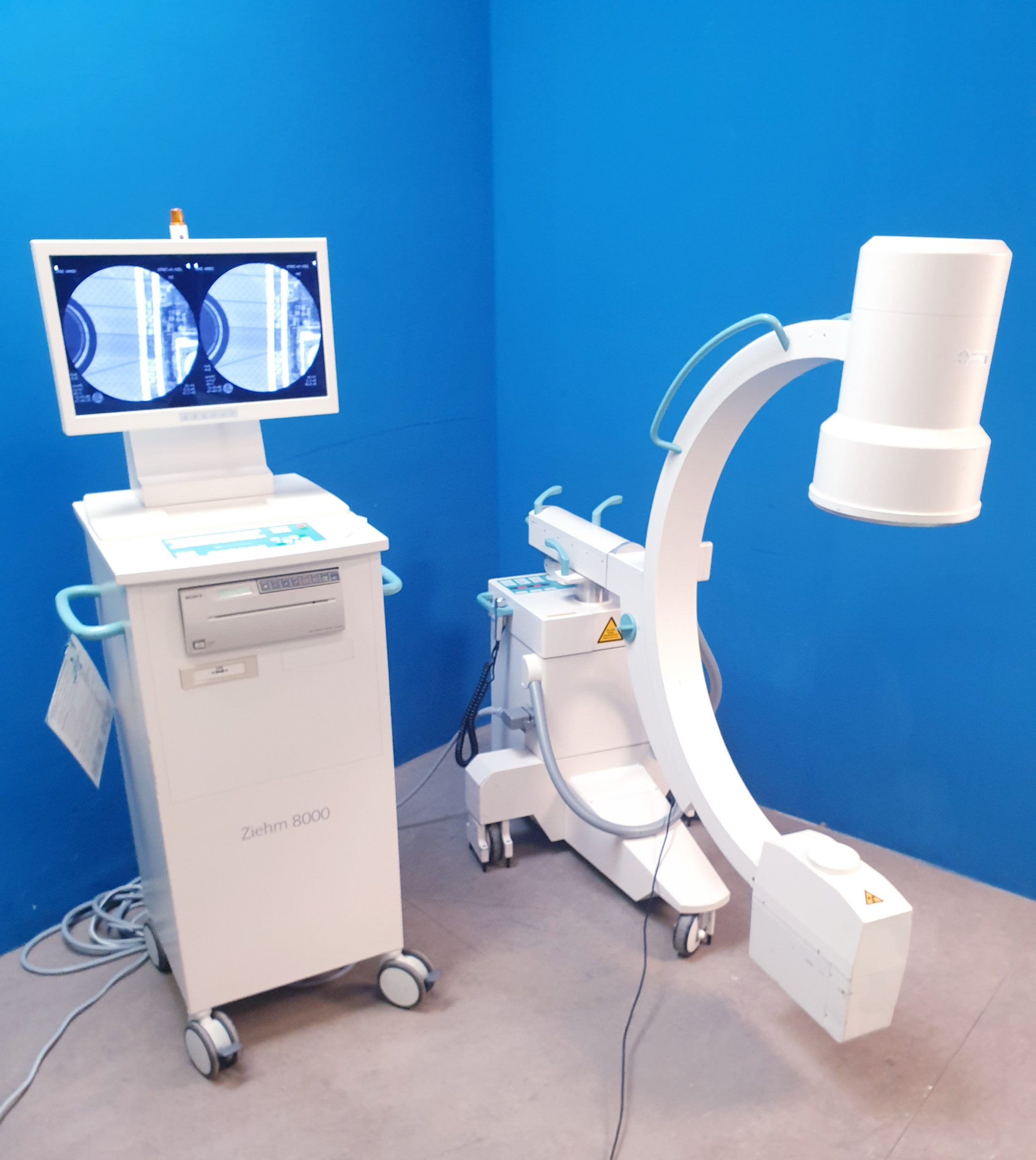 Ziehm 8000 C-Bogen C Arm Röntgengerät mit Flachmonitore-