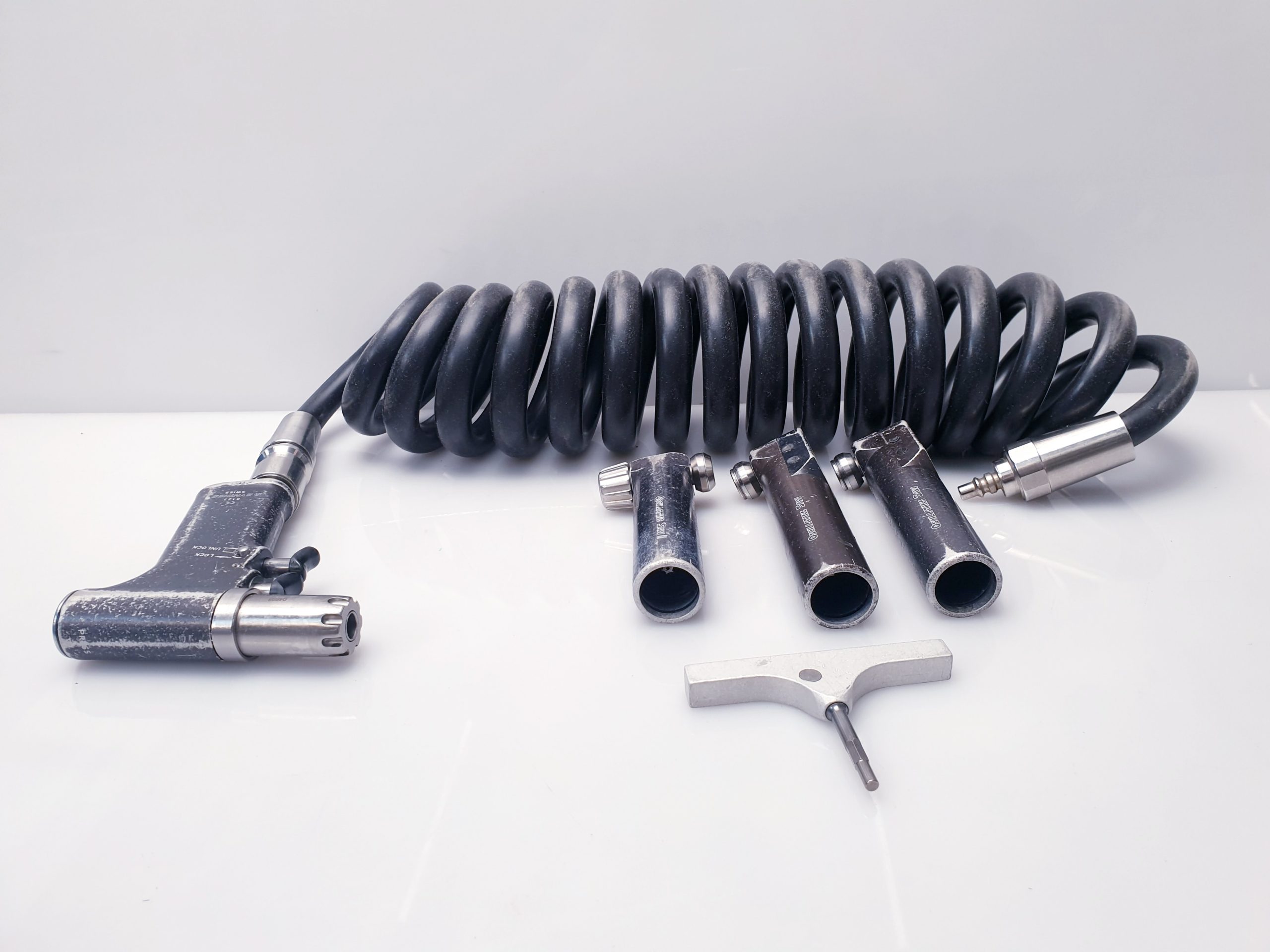 Swiss Synthes Instrumente, Swiss 511.8002629, Swiss 511.80100156 Swiss 511.8001985 Swiss Synthes Pistole 04698 LOT 10062105