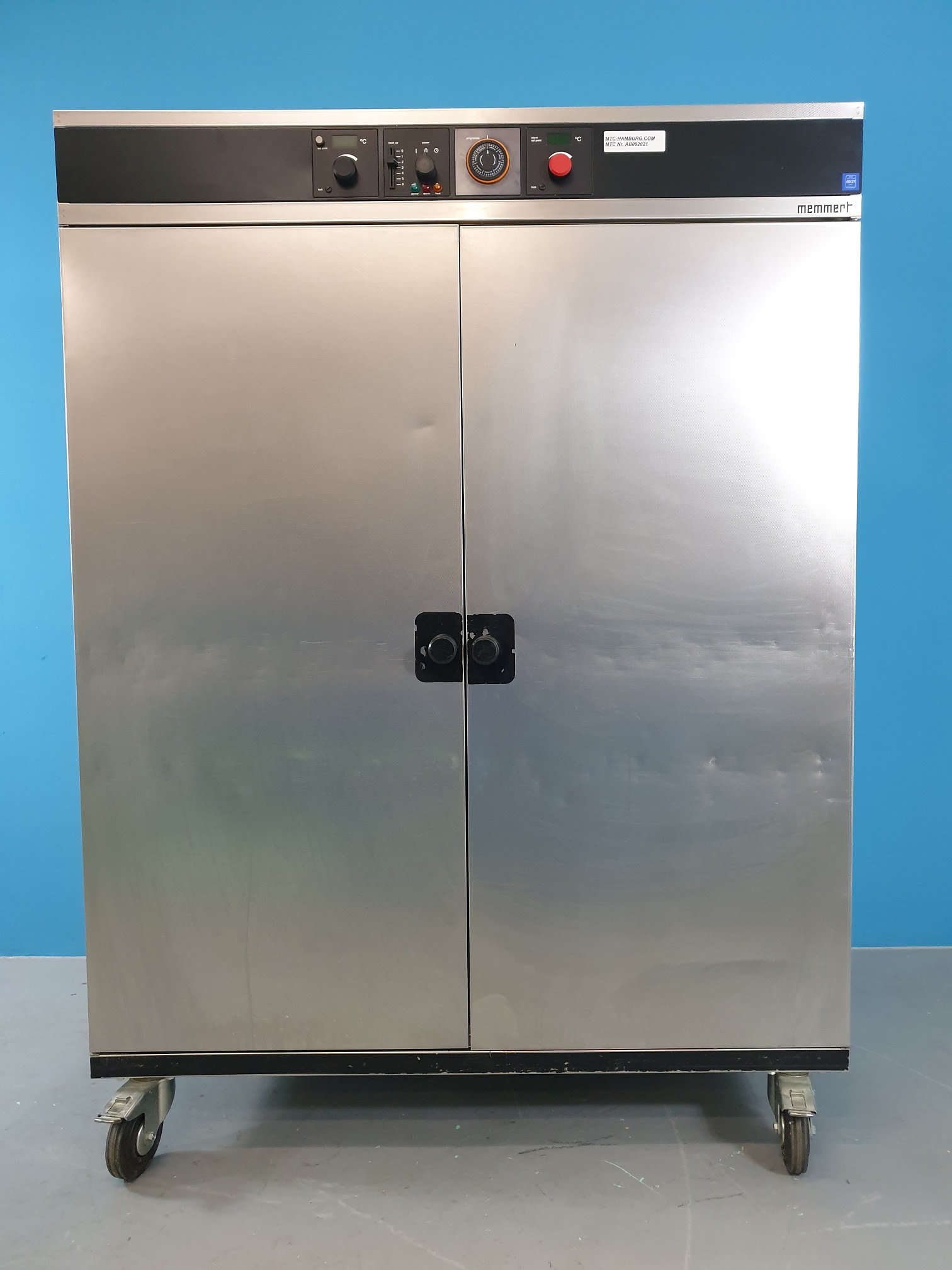 Memmert ULE 800 // ULE800 Wärmeschrank Trockenschrank bis 220°C 380V