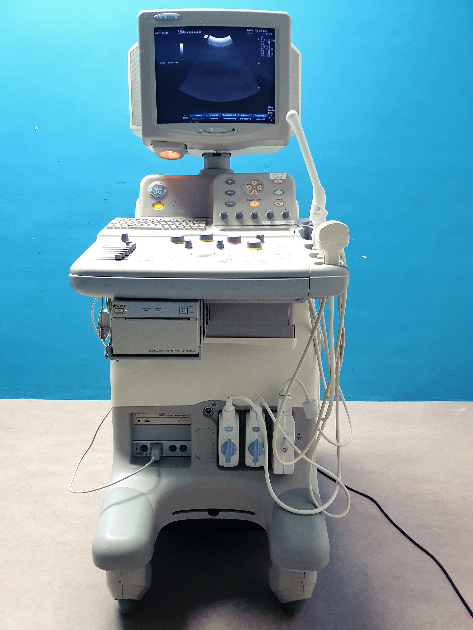 GE Logiq 5 Pro Farbdoppler Ultraschallgerät mit konvex, Linear, Endovaginal und Kardiosonde