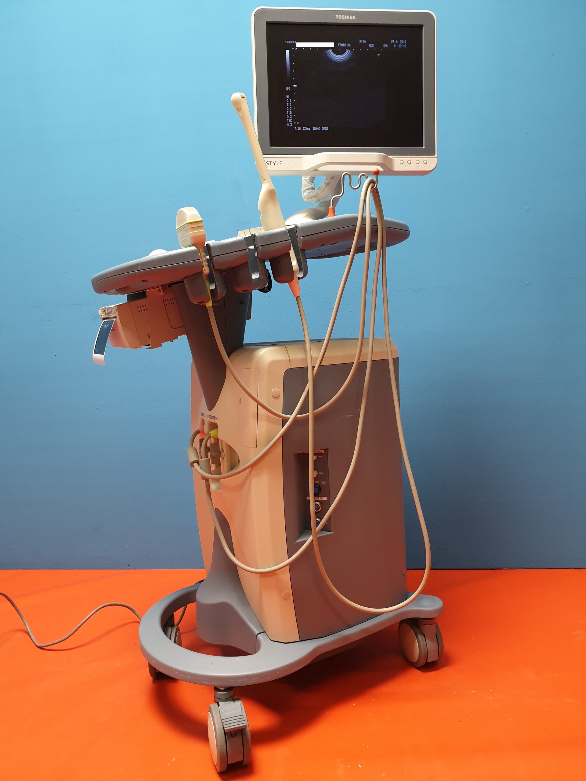 Toshiba FamioXG Ultraschallgerät mit Konvexsonde PVQ- 375A + Endovag.-sonde PVQ-641V & Printer P93