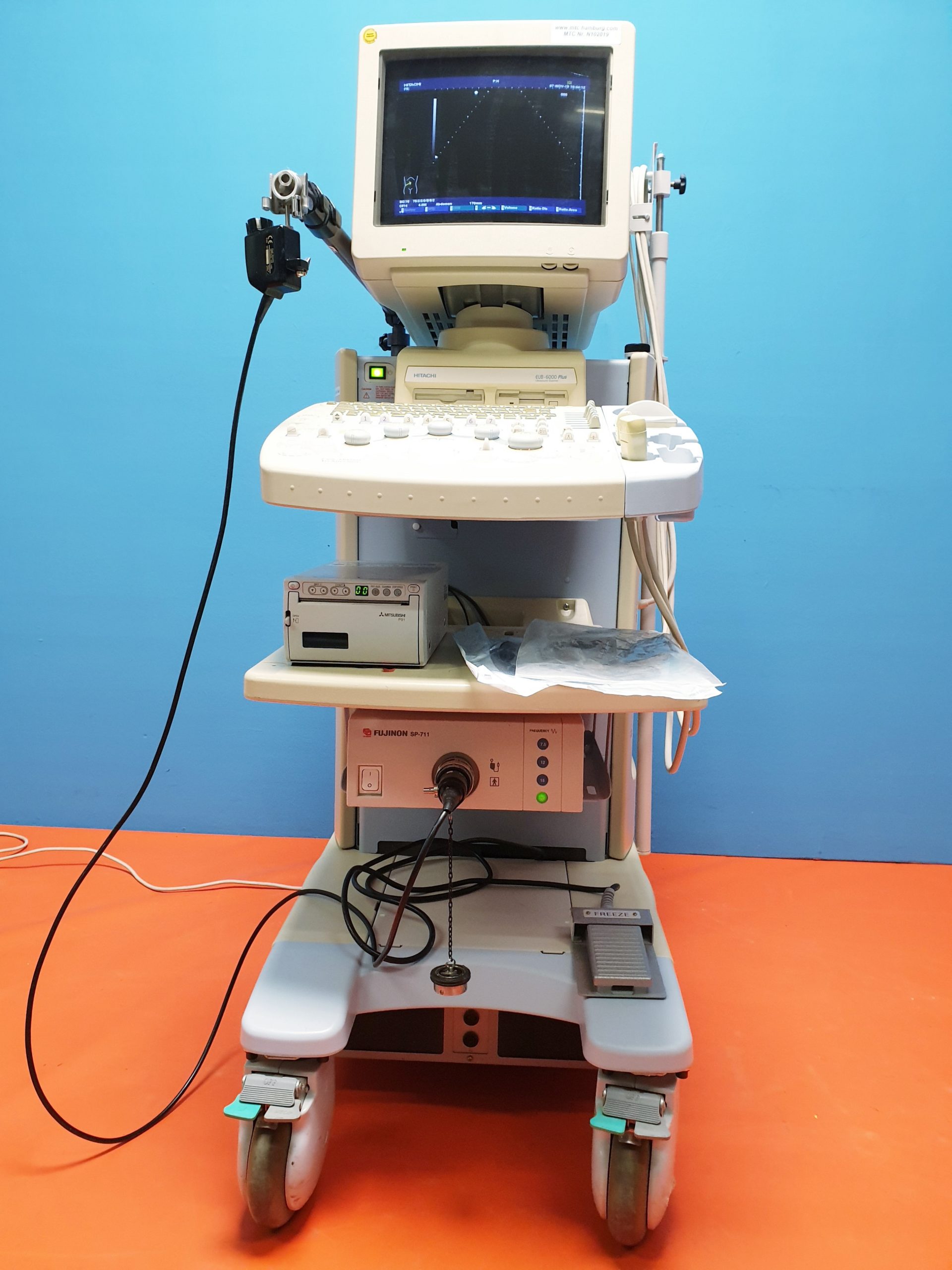 Hitachi Ultraschallgerät EUB-6000 Plus Farbdoppler mit 3 Sonden + FUJINON SP-711 m FUJINON TL-1A