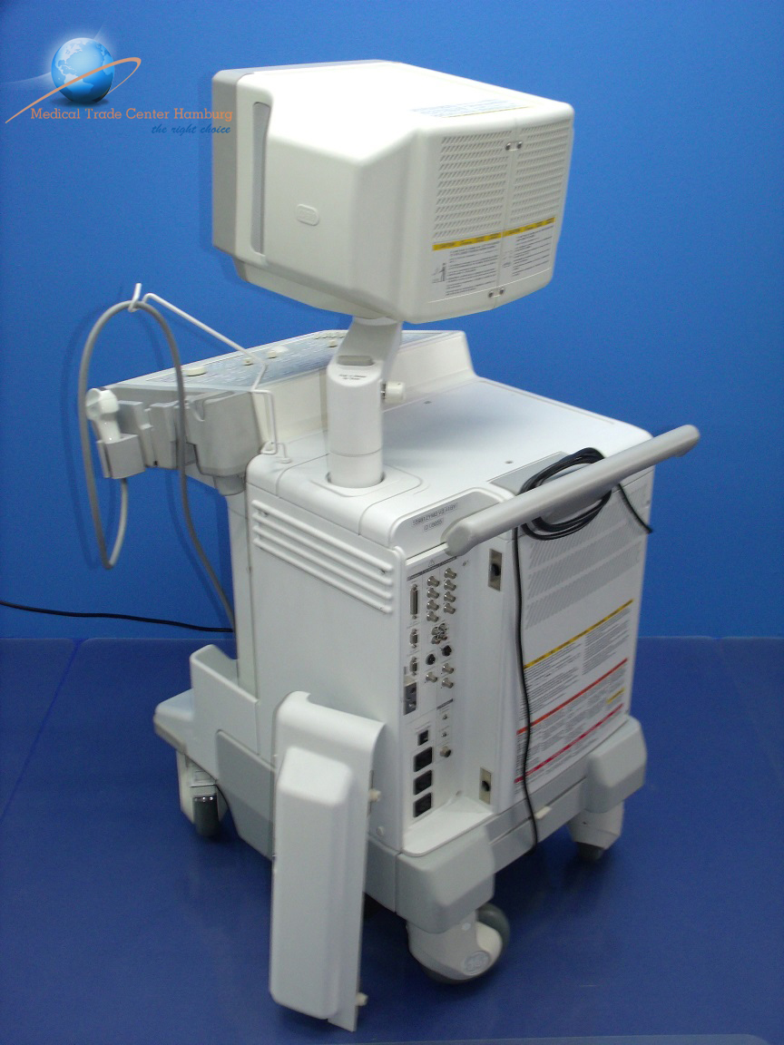 GE Loqiq 400 Farbdoppler mit Konvex C551