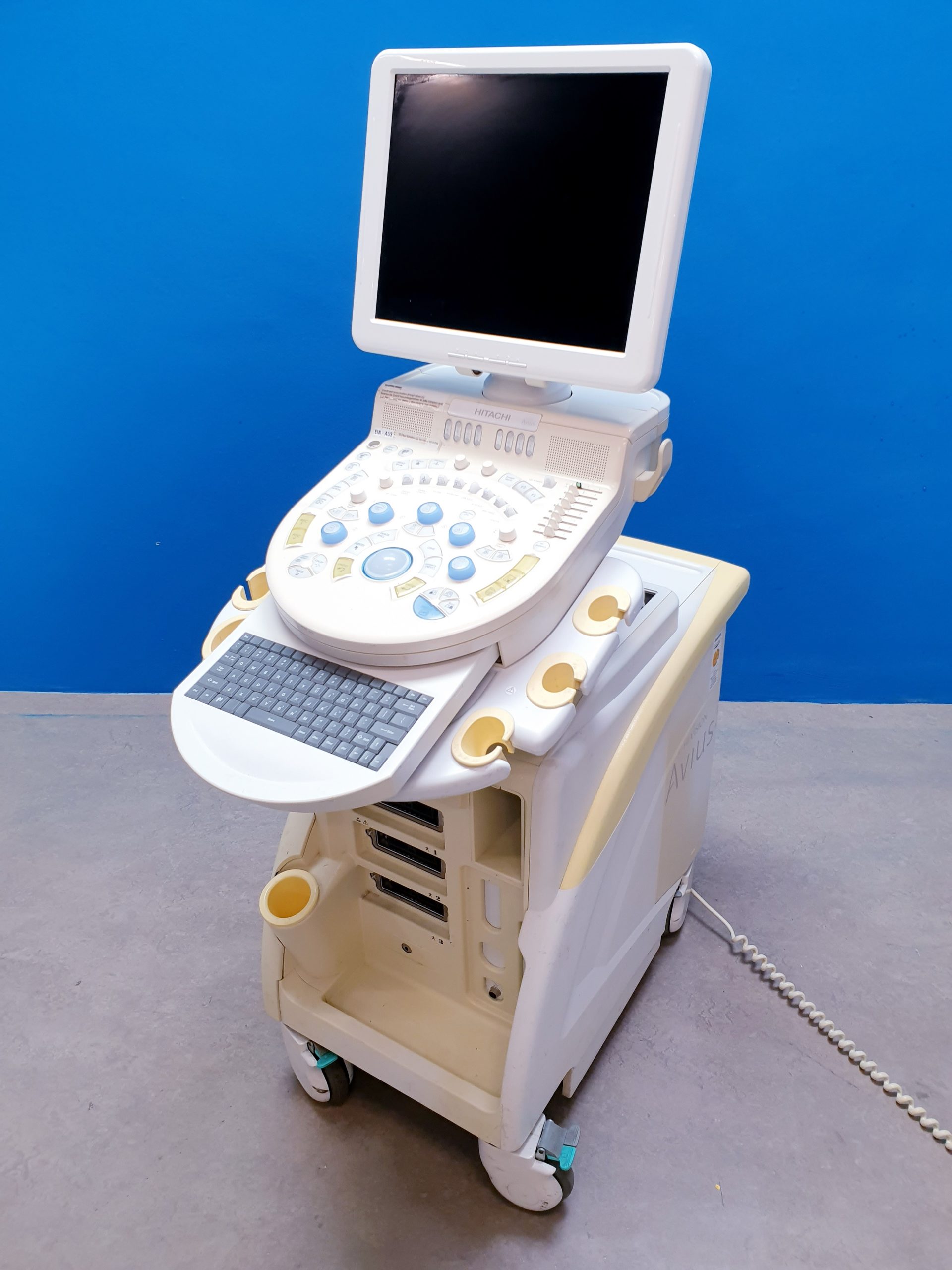 HITACHI HI VISION Avius Ultrasound System – Defekt – als Ersatzteilträger