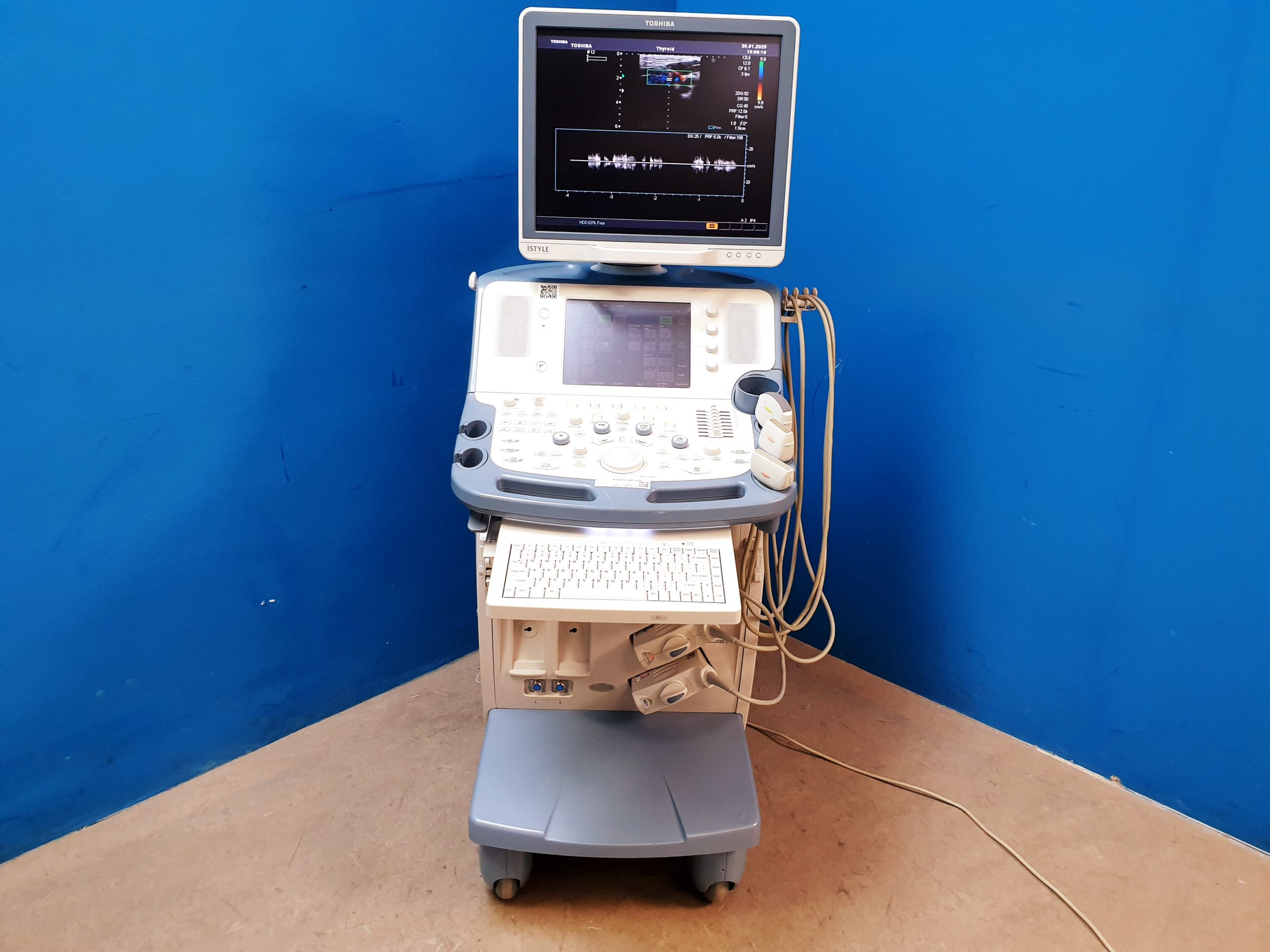 Toshiba SSA-680A Xario XG Farbdoppler PVT-375BT + PLT-805AT + PLT-704SBT
