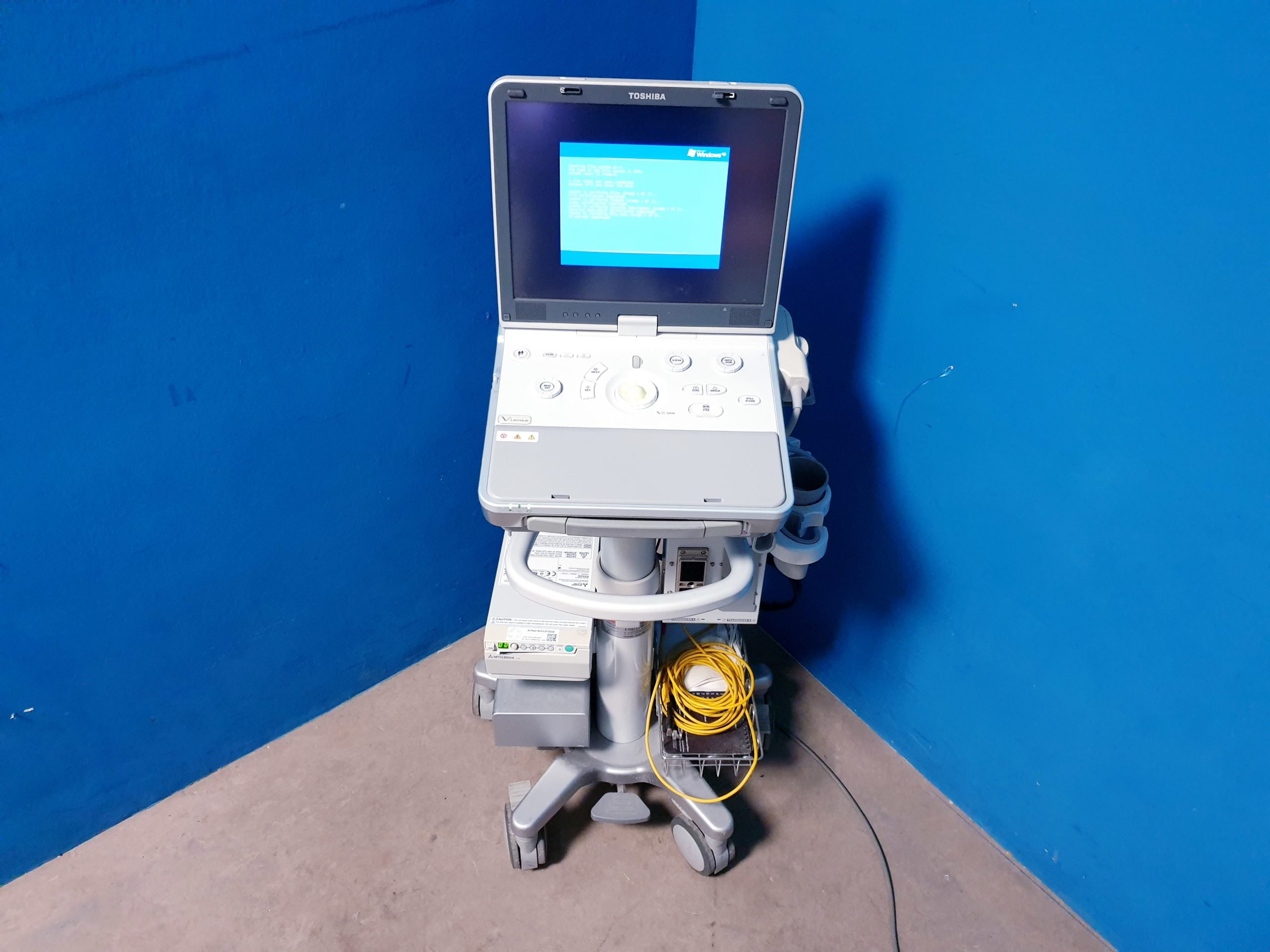 Toshiba Viamo SSA-640A Ultraschallsystem – Ohne Festplatte – Defekt